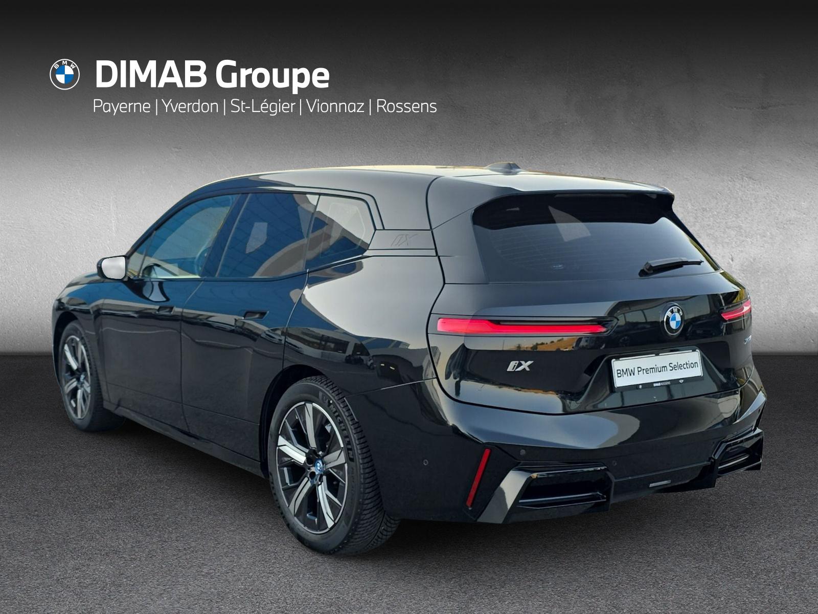 BMW iX xDrive60 M Sport Pro (CH) AHK 2.5T ** Action de Leasing à 0.9% ** - 3