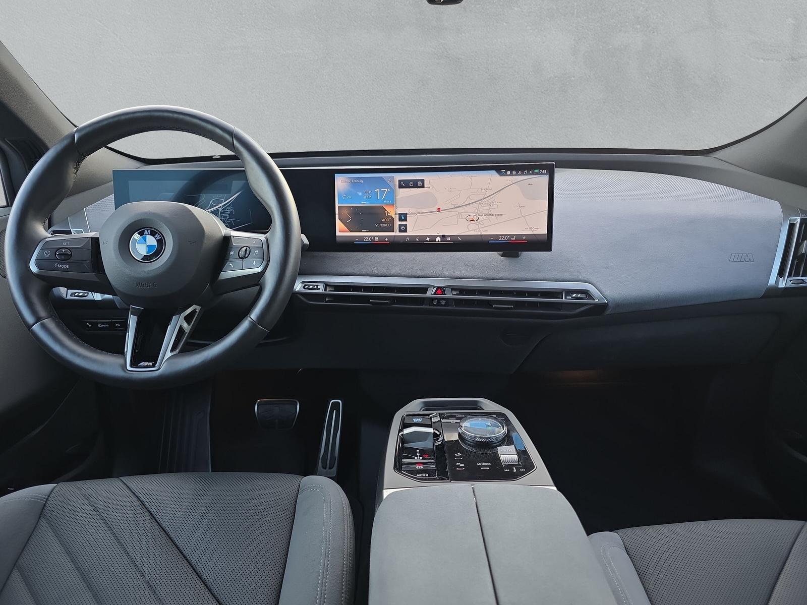BMW iX xDrive60 M Sport Pro (CH) AHK 2.5T ** Action de Leasing à 0.9% ** - 17