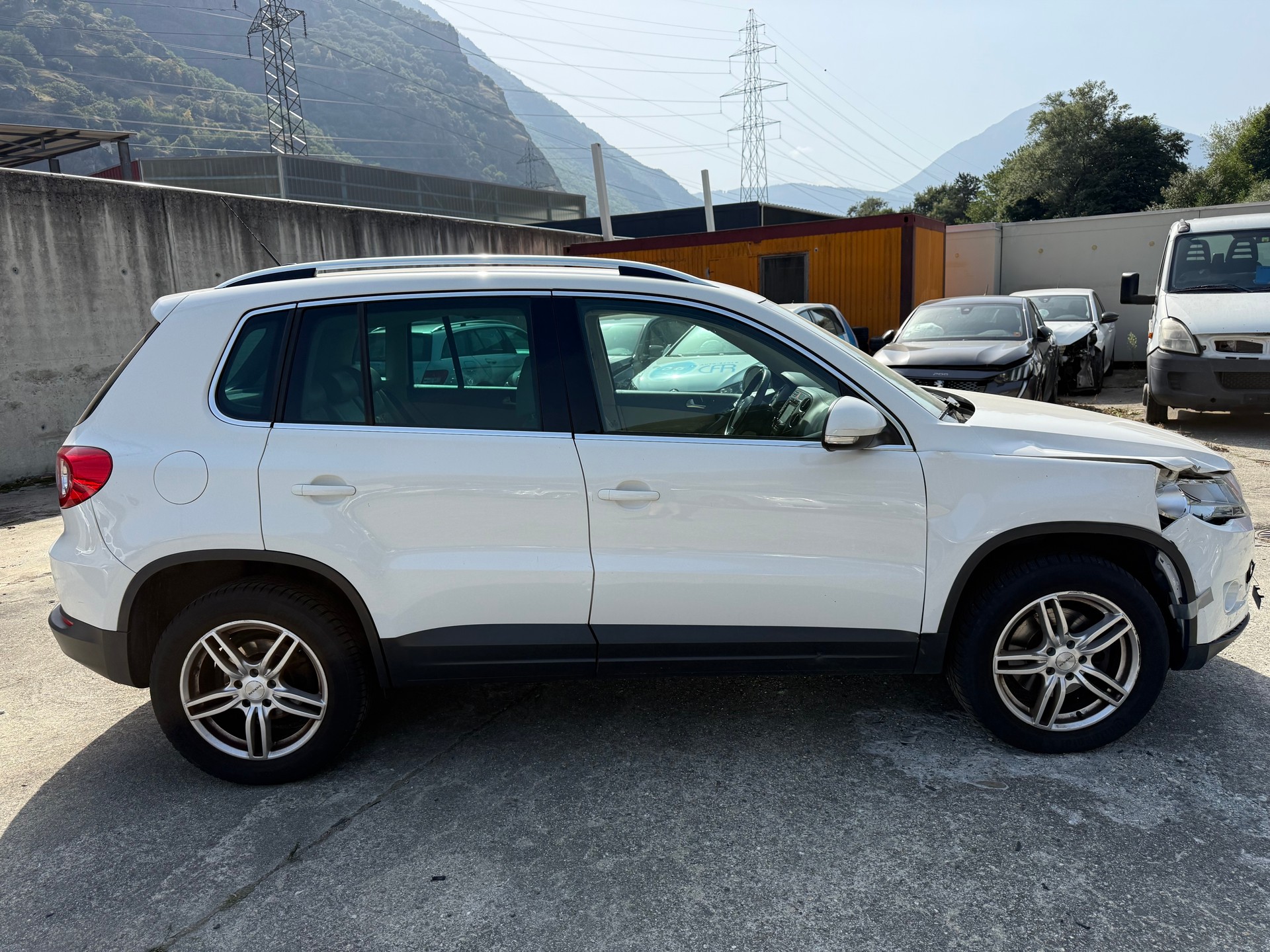 VW Tiguan 2.0 TSI Sport&Style - 6