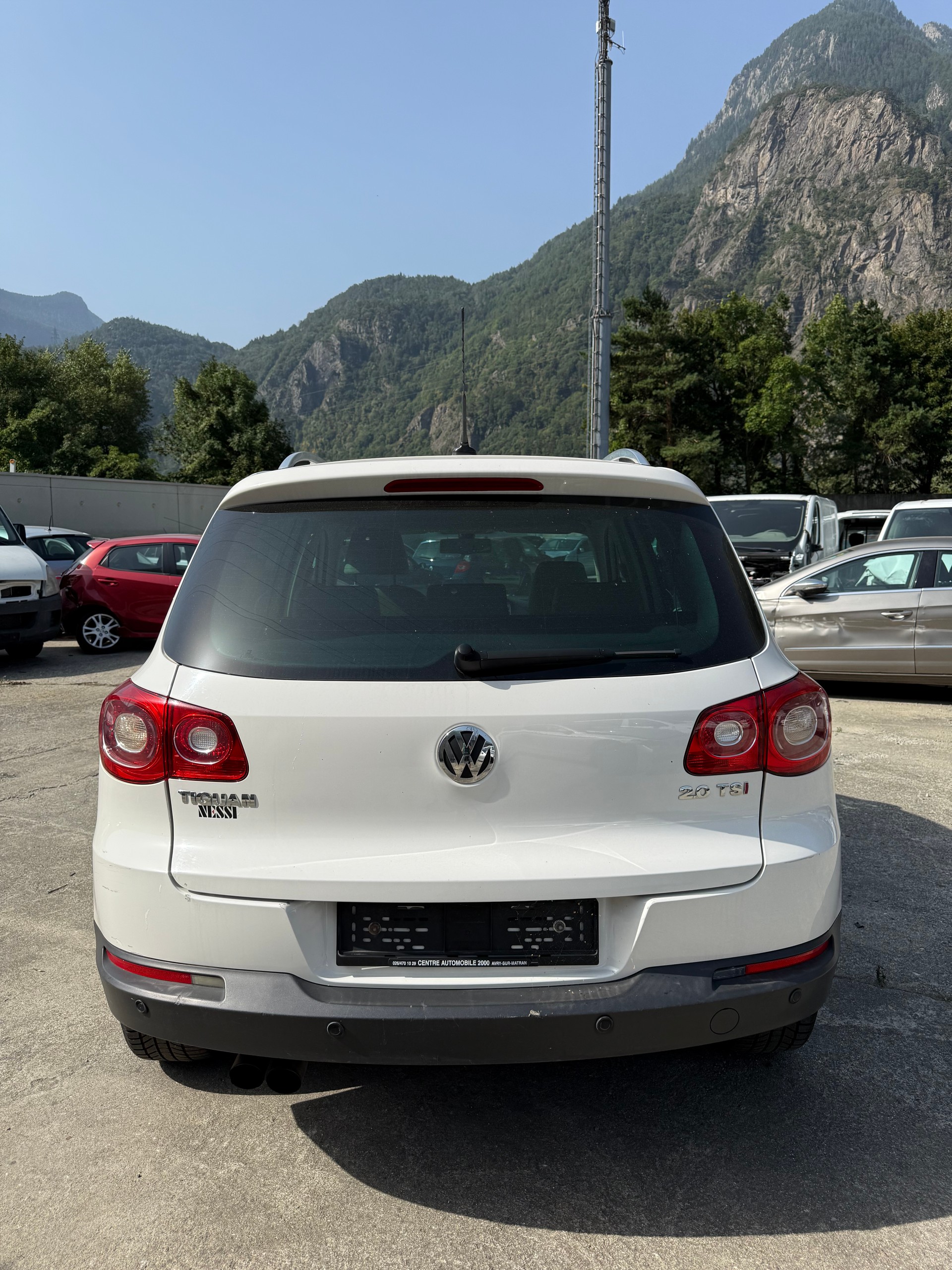 VW Tiguan 2.0 TSI Sport&Style - 8