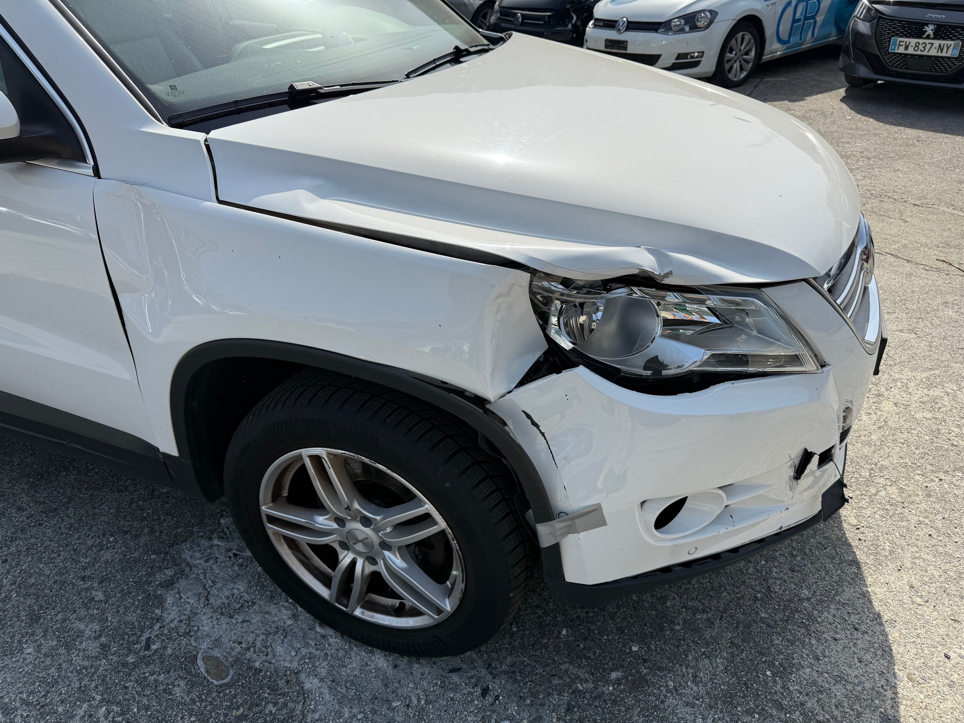 VW Tiguan 2.0 TSI Sport&Style - 5