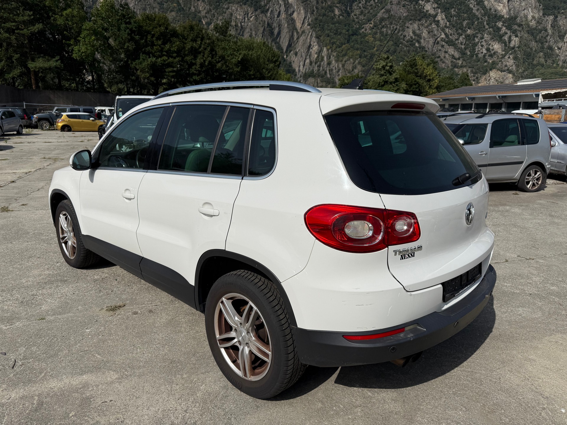 VW Tiguan 2.0 TSI Sport&Style - 9