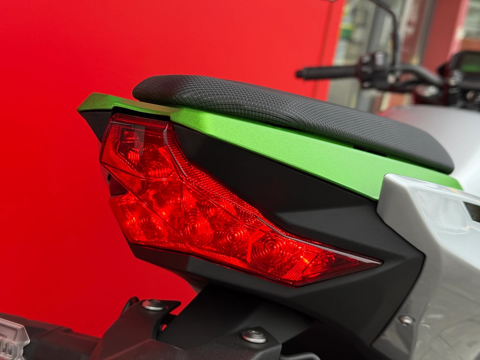 KAWASAKI Z E-1 - 2