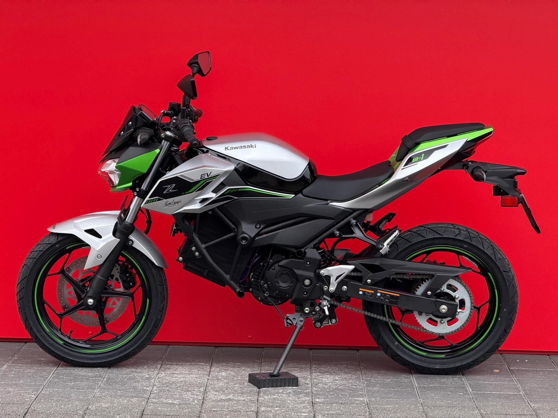 KAWASAKI Z E-1 - 3
