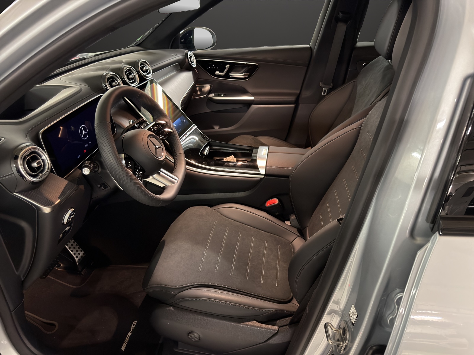 MERCEDES-BENZ GLC 300 e 4Matic 9G-Tronic - 11