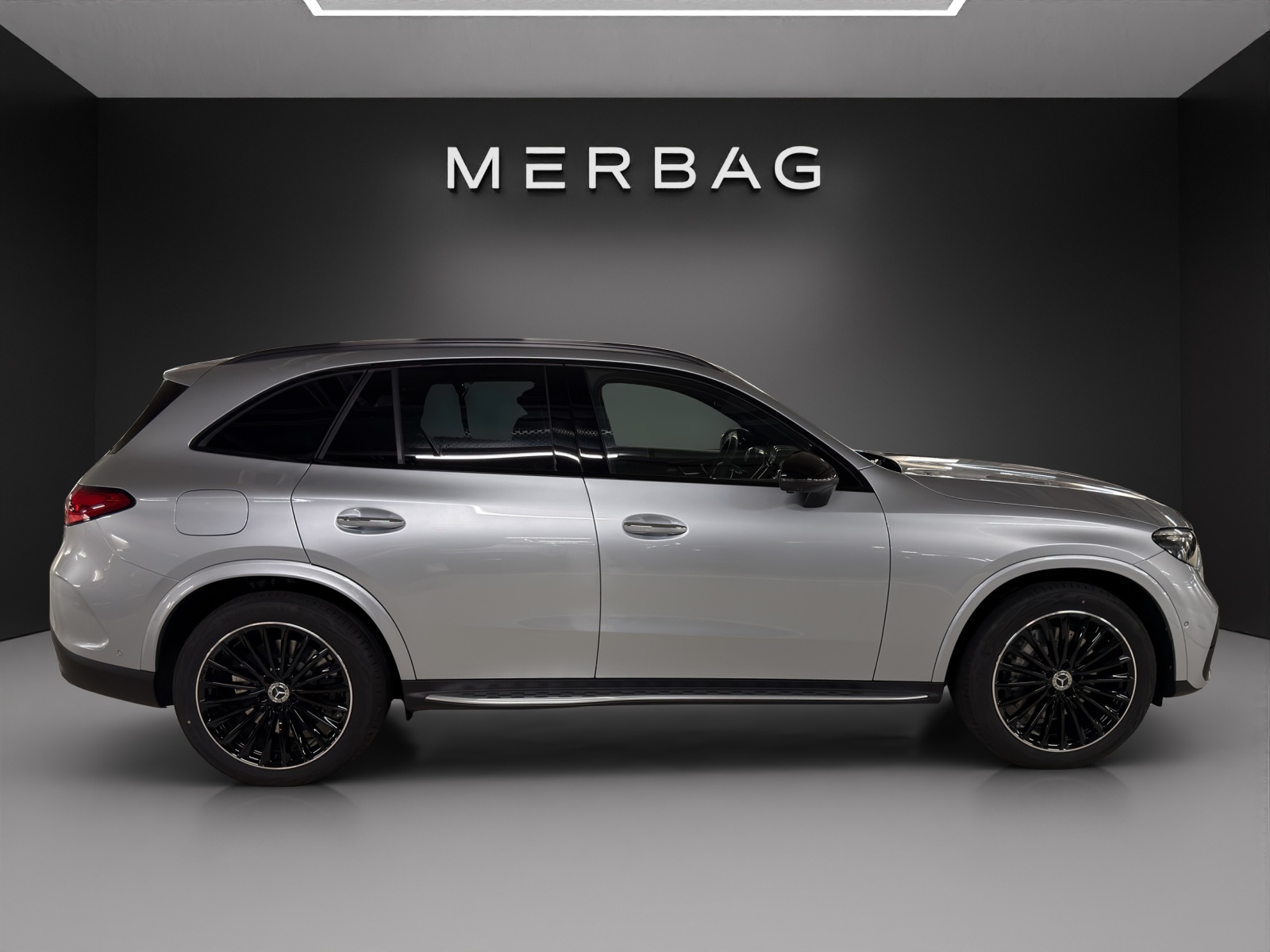 MERCEDES-BENZ GLC 300 e 4Matic 9G-Tronic - 2