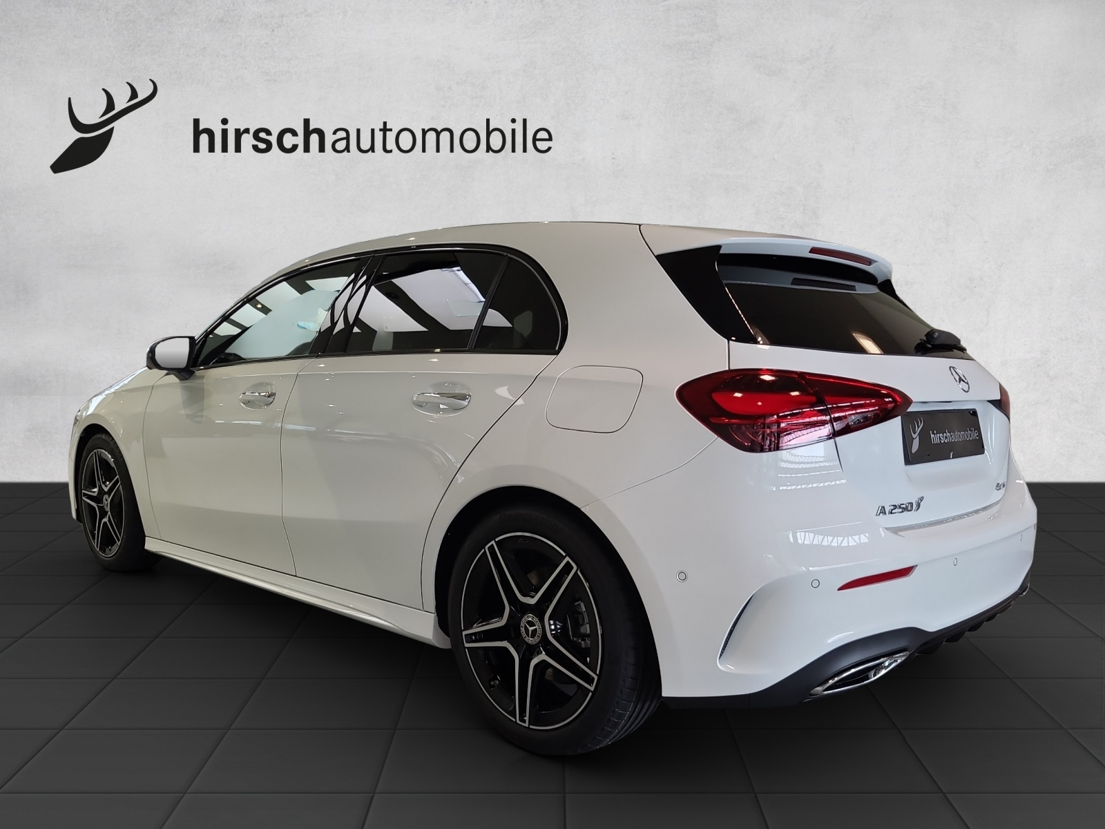 MERCEDES-BENZ A 250 AMG Line 4M W177 - 8