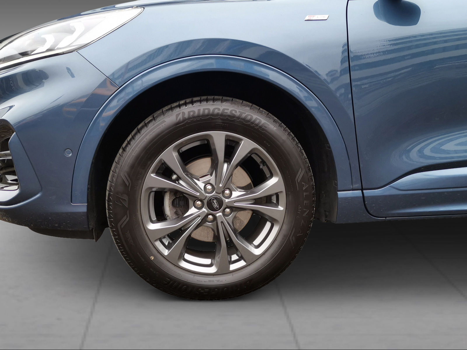 FORD Kuga 2.5 Hybrid ST-Line X 4x4 - 15