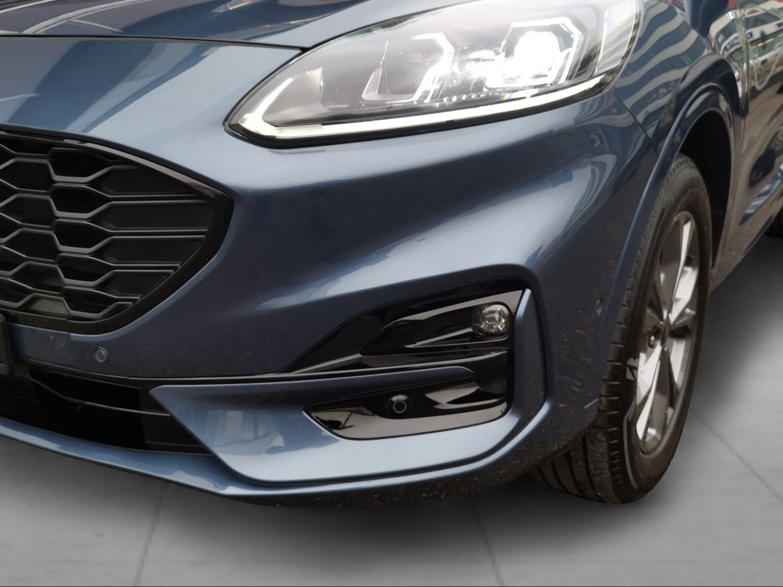 FORD Kuga 2.5 Hybrid ST-Line X 4x4 - 14