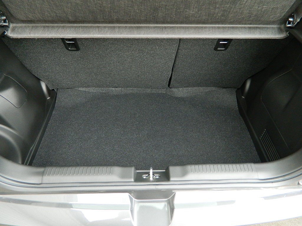 SUZUKI Swift 1.2 Compact Top 4x4 Hybrid - 13