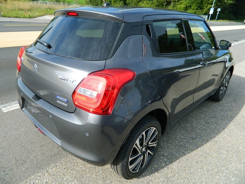 SUZUKI Swift 1.2 Compact Top 4x4 Hybrid - 5