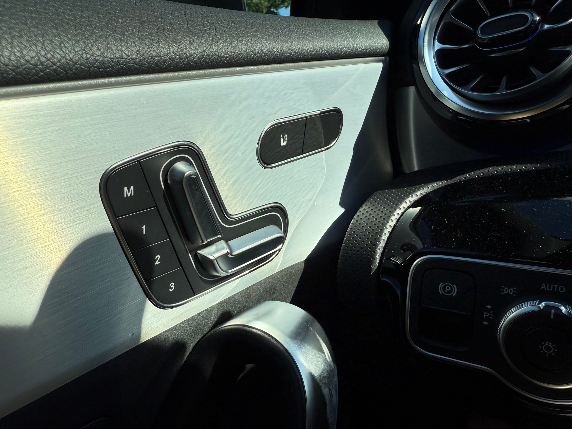 MERCEDES-BENZ A 200 Night Star 7G-DCT - 13