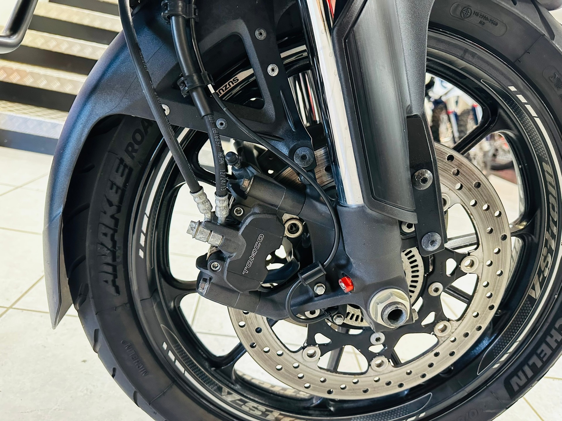 SUZUKI DL 1000 V-Strom L4 - 7