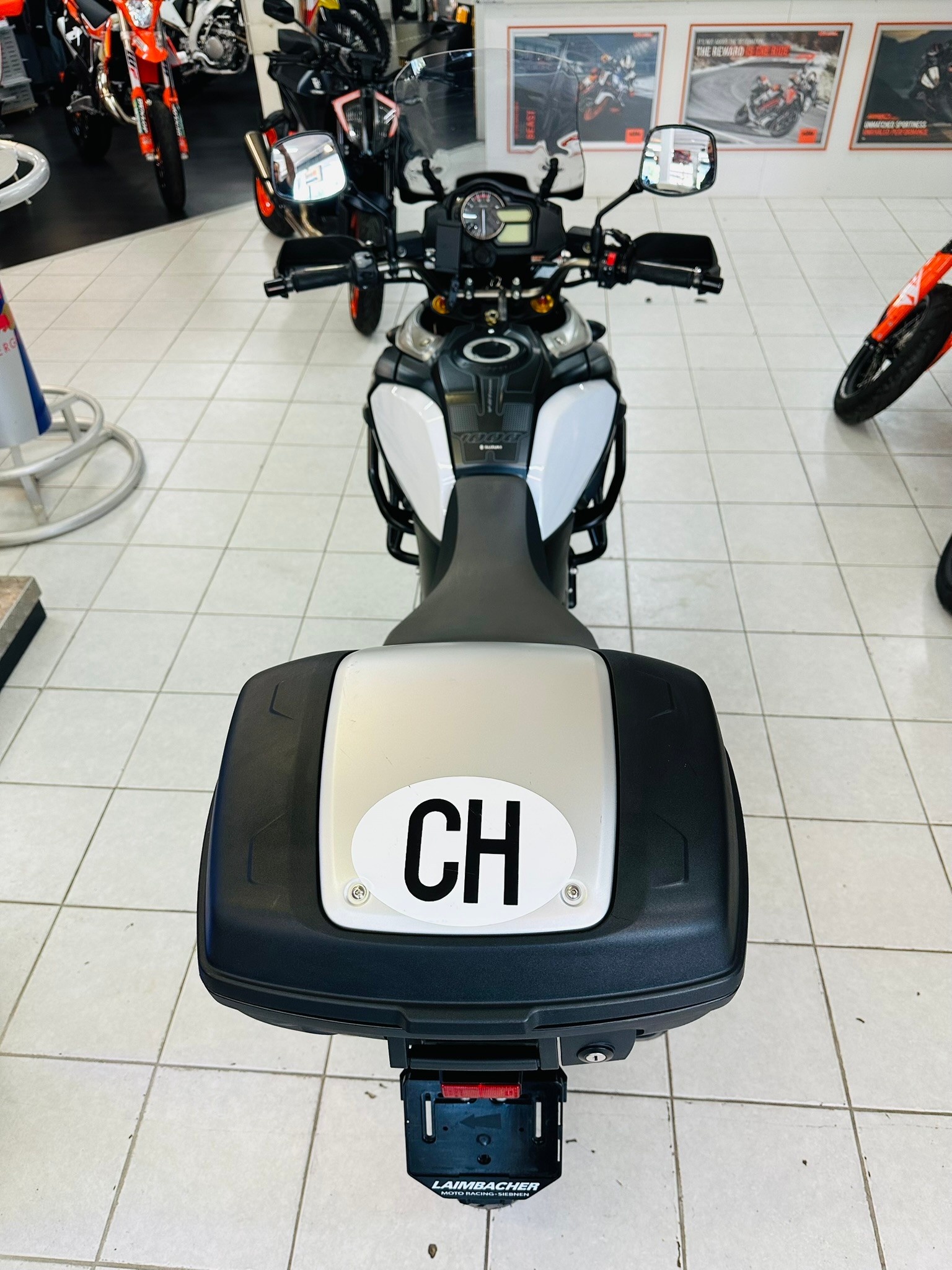 SUZUKI DL 1000 V-Strom L4 - 3
