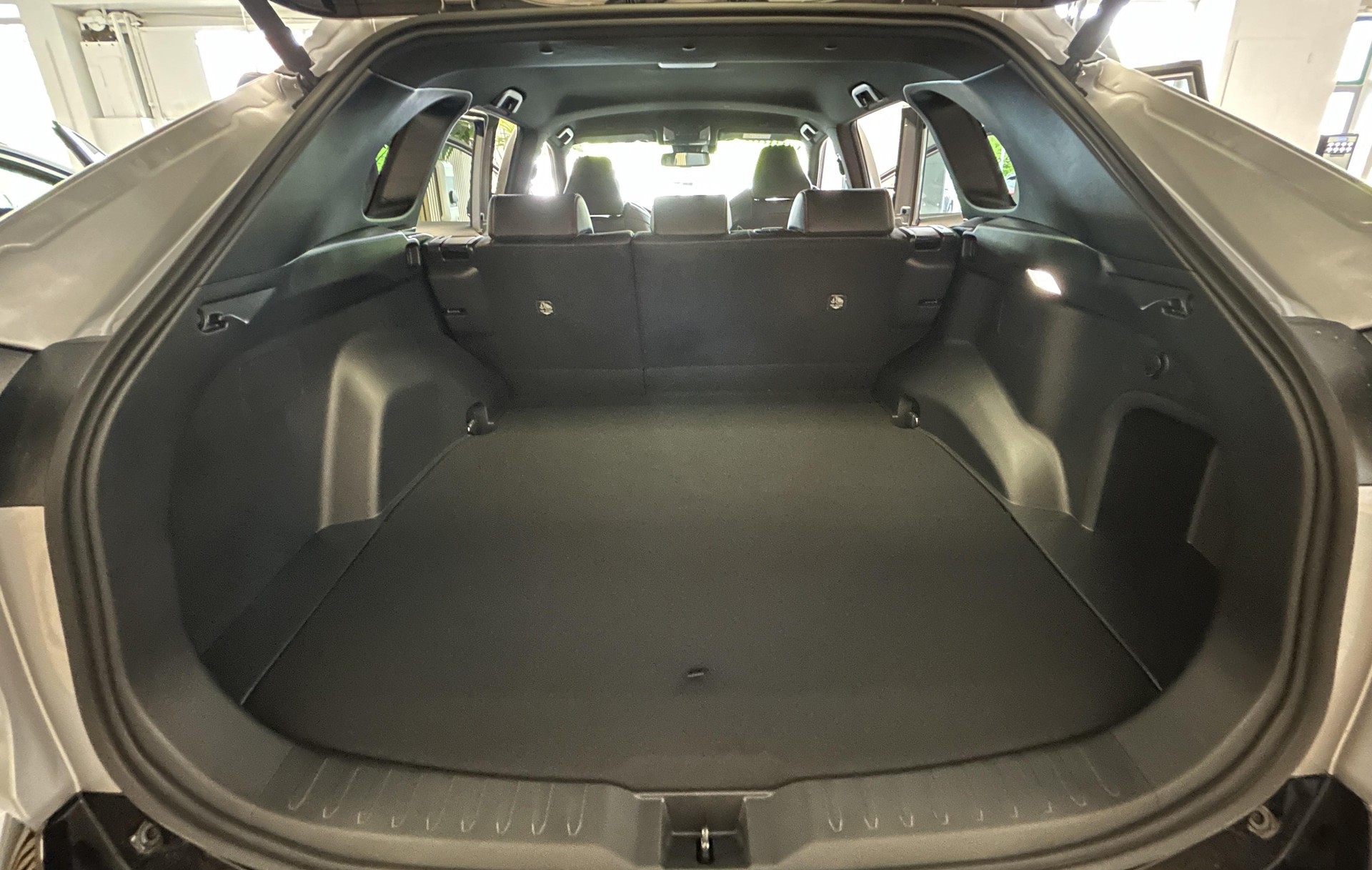 SUZUKI Across 2.5 PHEV Compact Top 4x4 - 18