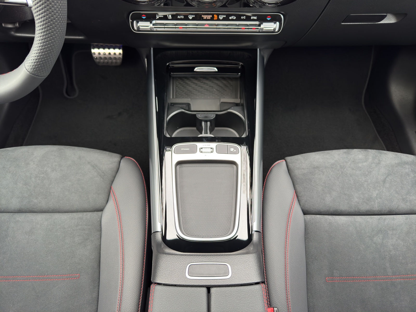 MERCEDES-BENZ GLA 250 4Matic Swiss Star - 14