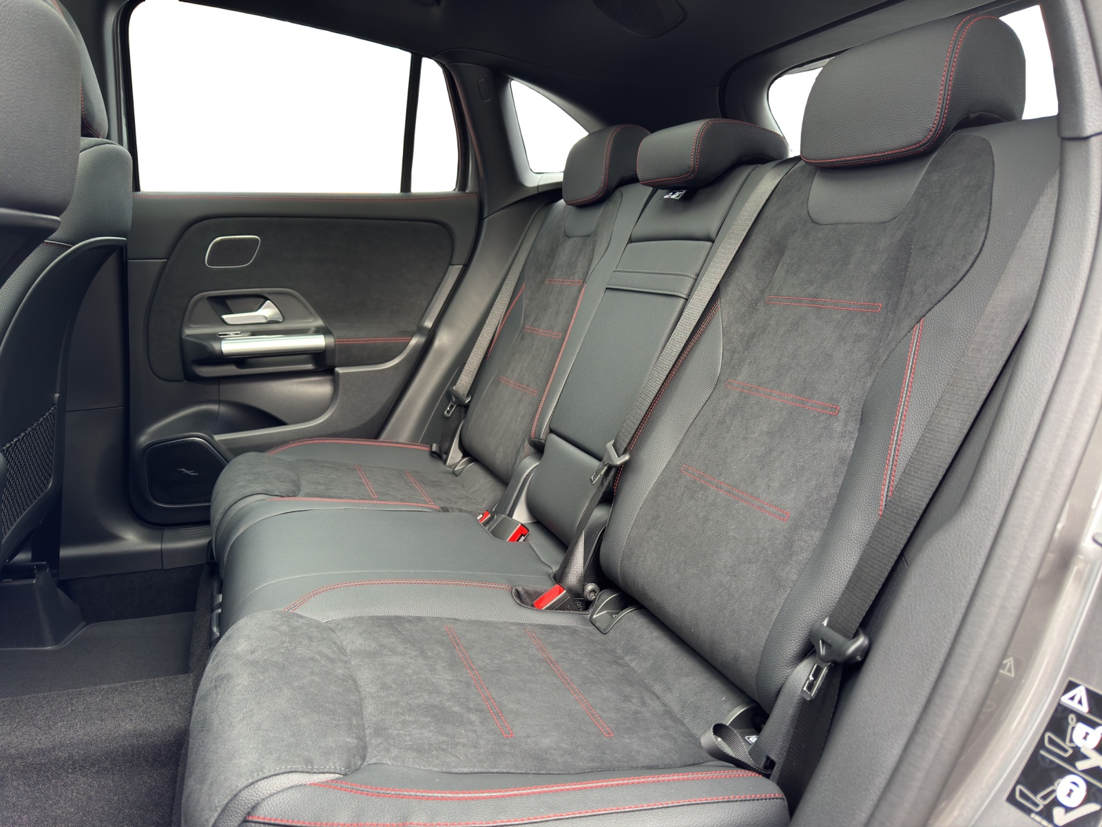 MERCEDES-BENZ GLA 250 4Matic Swiss Star - 18