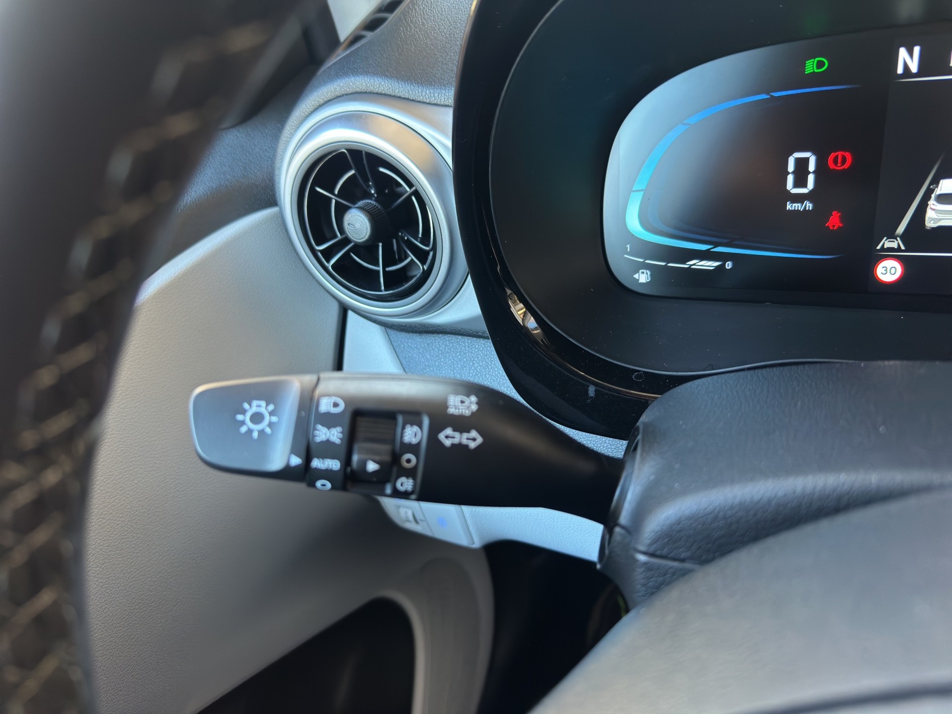 HYUNDAI i10 1.2 Vertex Aut. - 26