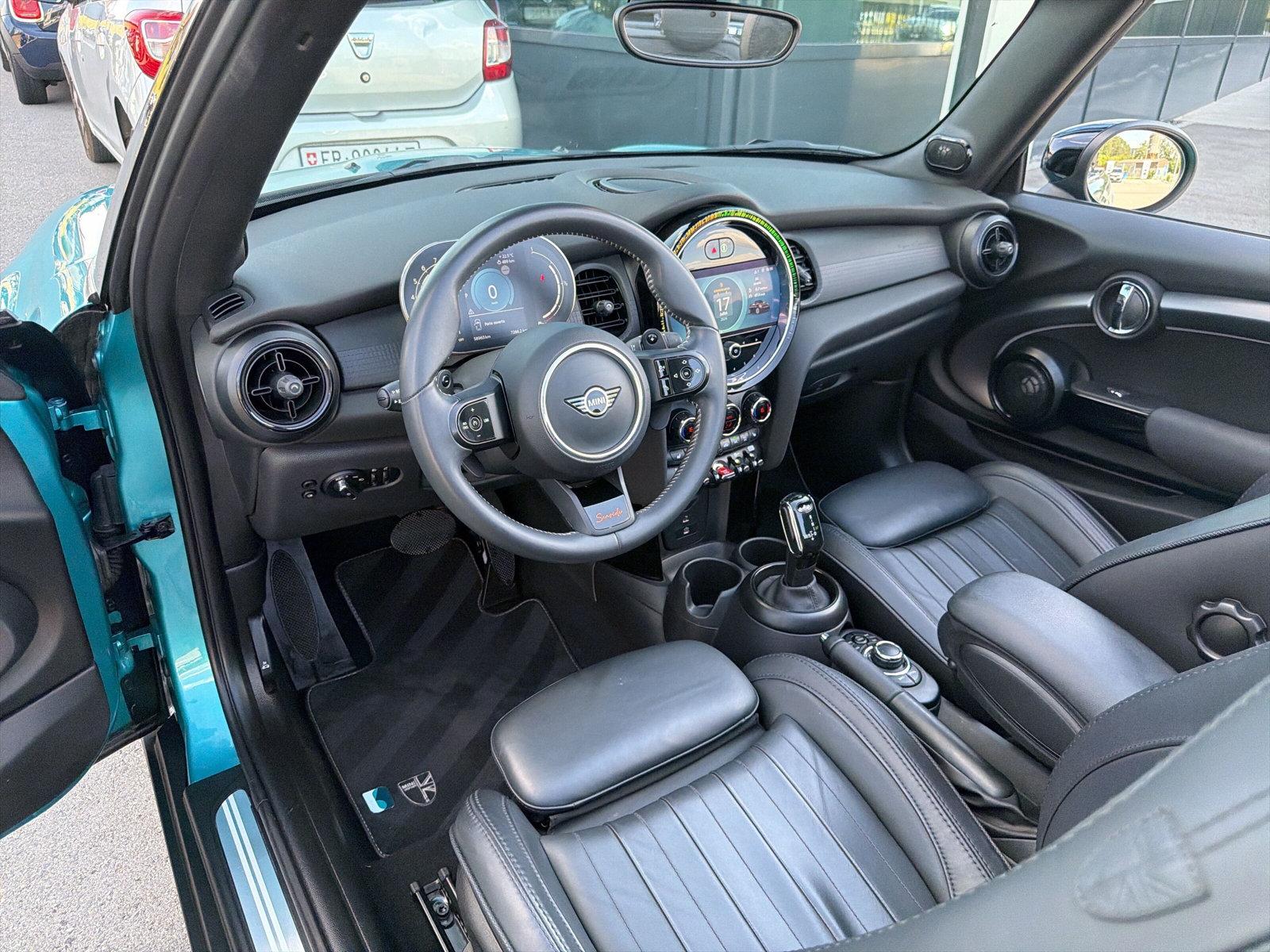 MINI Cooper S Cabrio F57 2.0i (CH) - 28