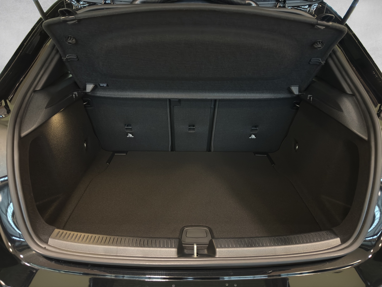 MERCEDES-BENZ A 220 4Matic 8G-DCT - 14