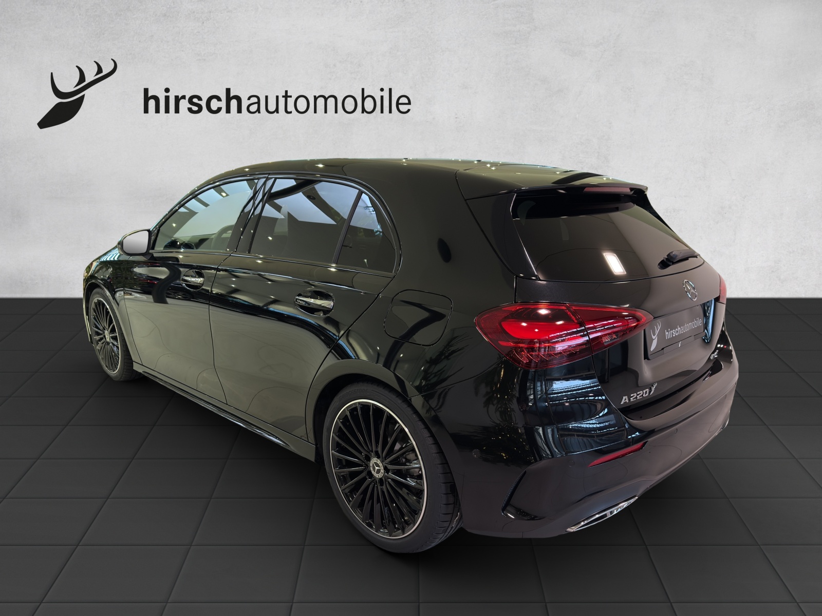 MERCEDES-BENZ A 220 4Matic 8G-DCT - 2