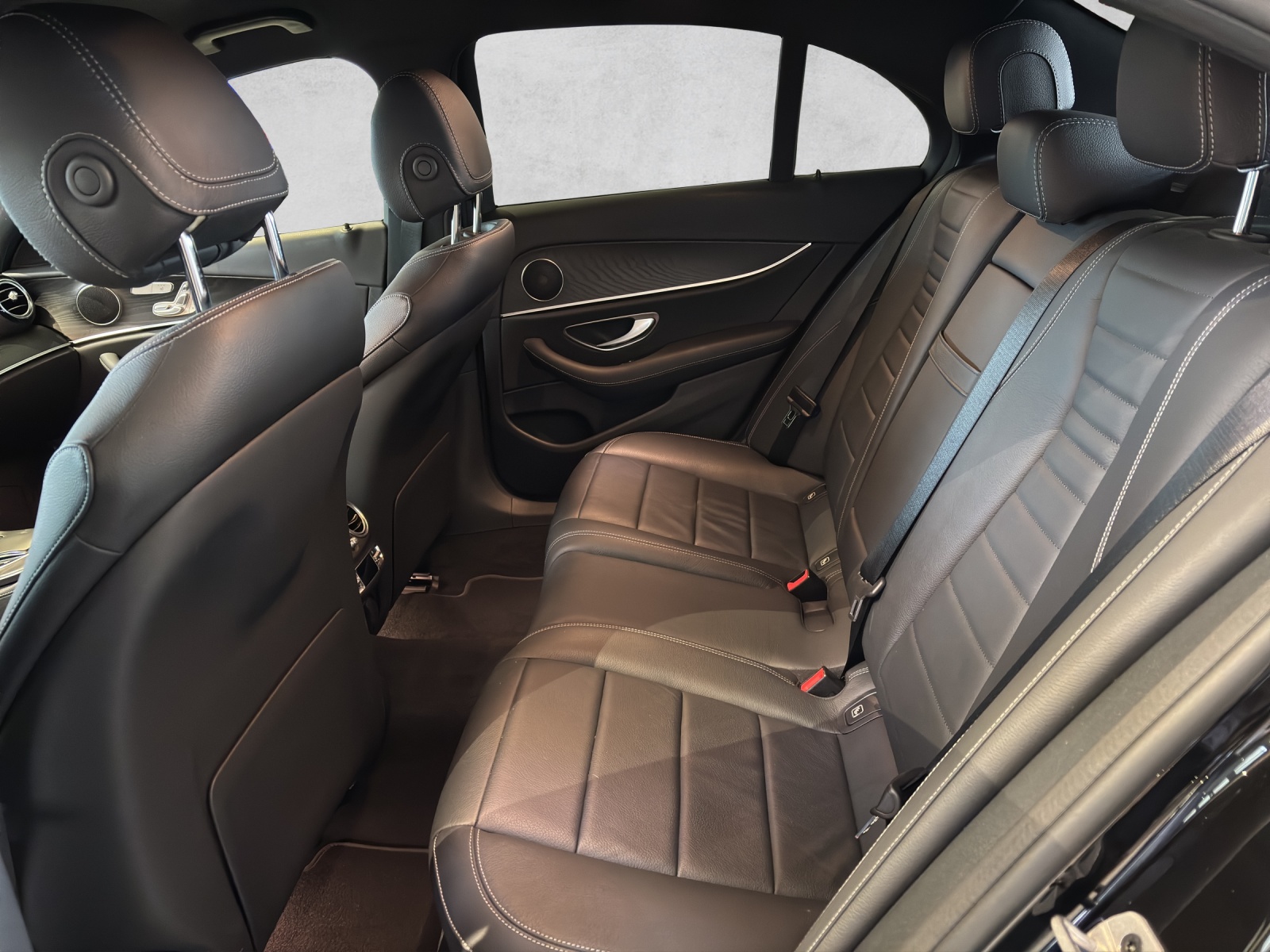 MERCEDES-BENZ E 220 d AMG Line 4M W213 - 2