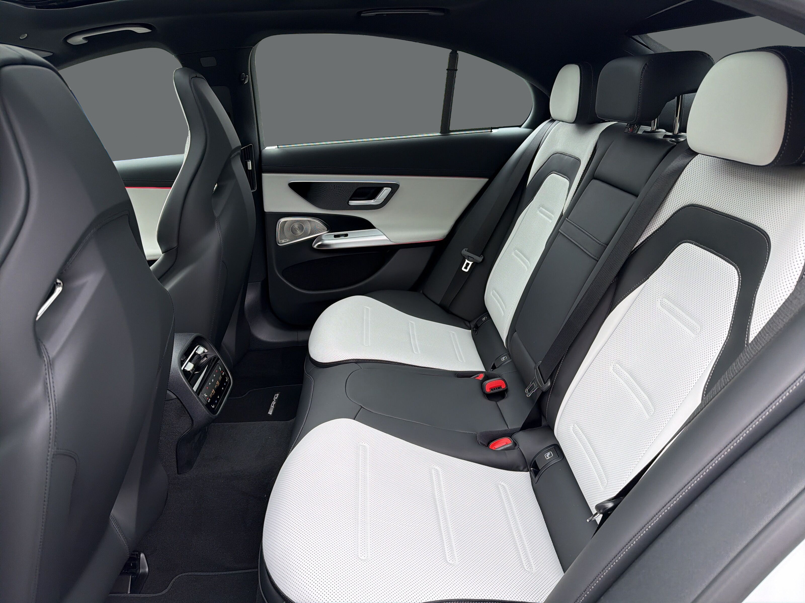 MERCEDES-BENZ E 53 AMG Hybrid 4Matic+ 9G-Tronic - 14