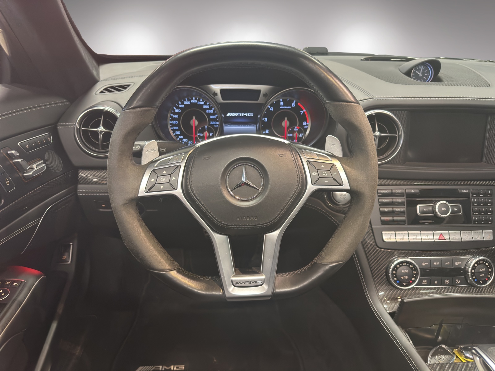 MERCEDES-BENZ SL 63 AMG Speedshift - 11