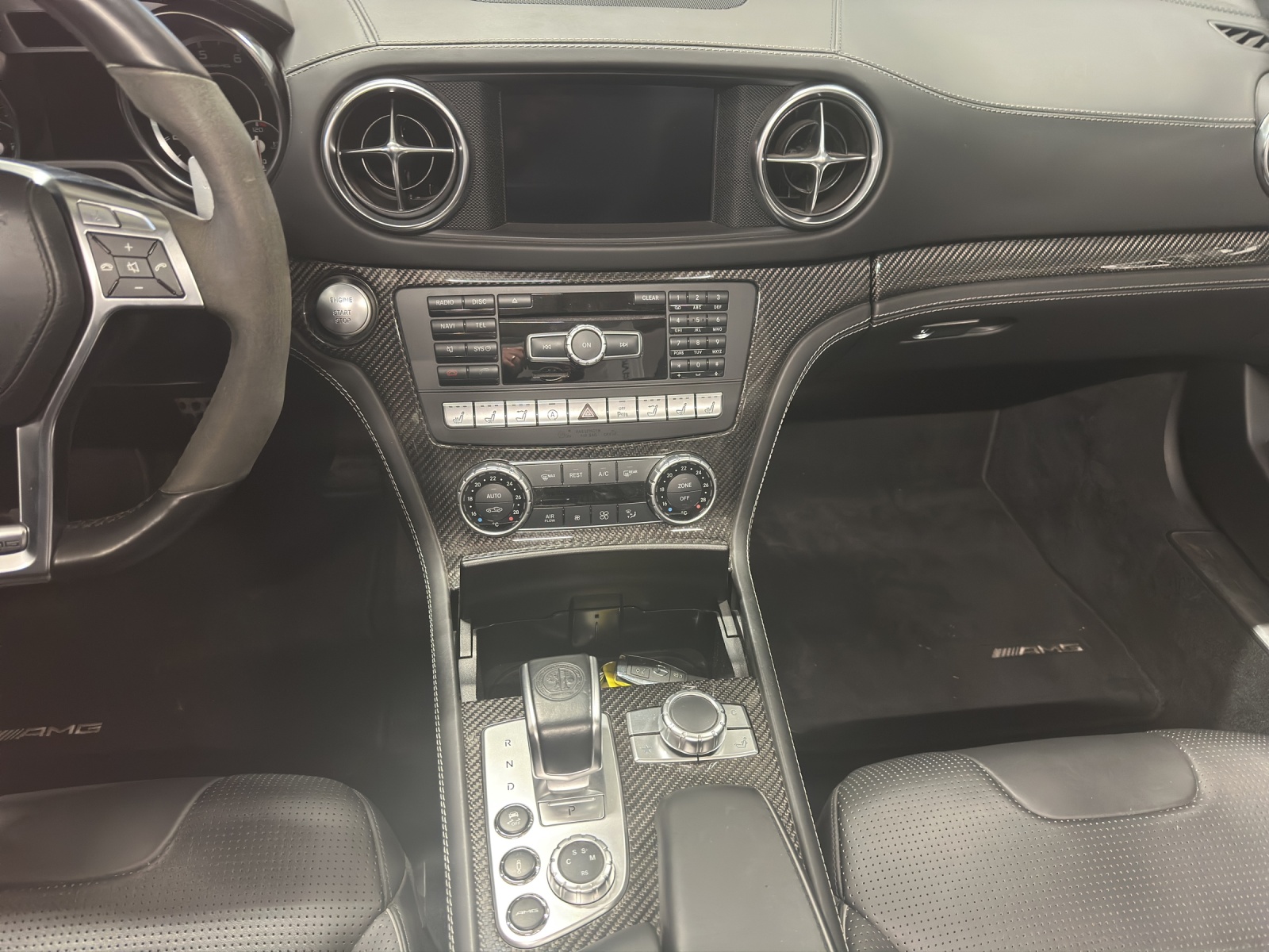 MERCEDES-BENZ SL 63 AMG Speedshift - 12