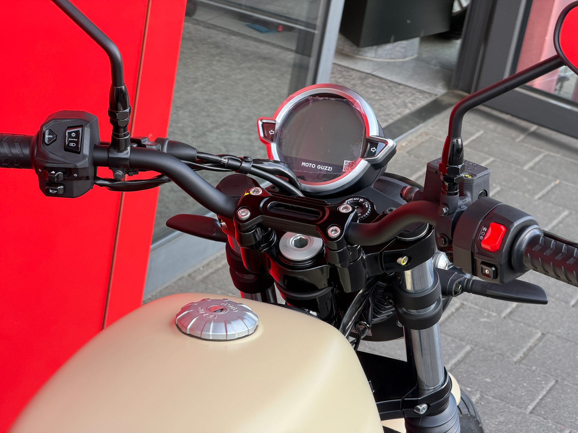 MOTO GUZZI V7 IV 850 Stone E5+ - 13
