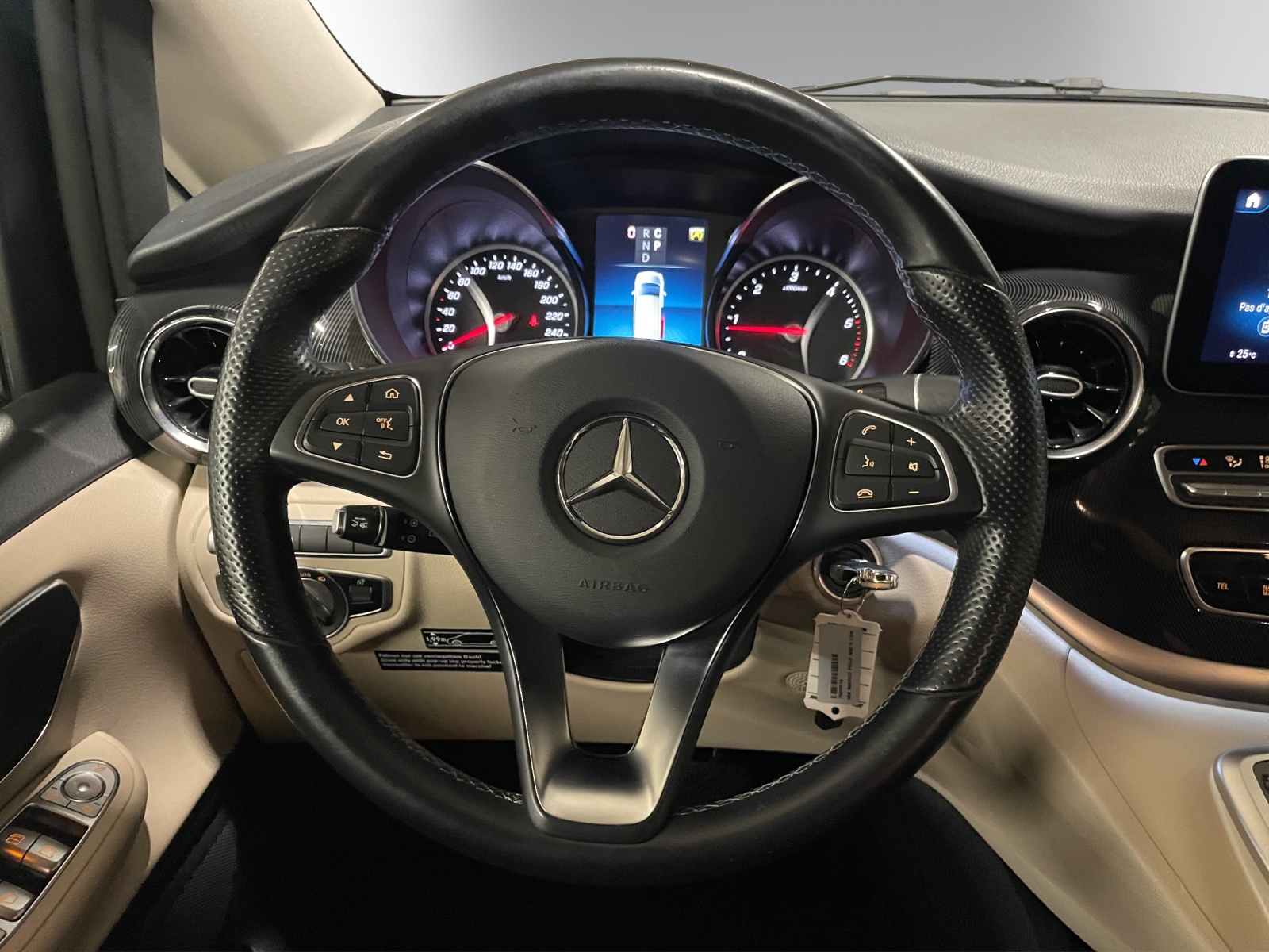 MERCEDES-BENZ Marco Polo 300 d 4M Automat - 14