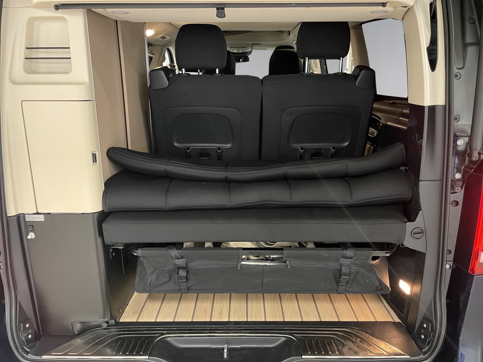 MERCEDES-BENZ Marco Polo 300 d 4M Automat - 11