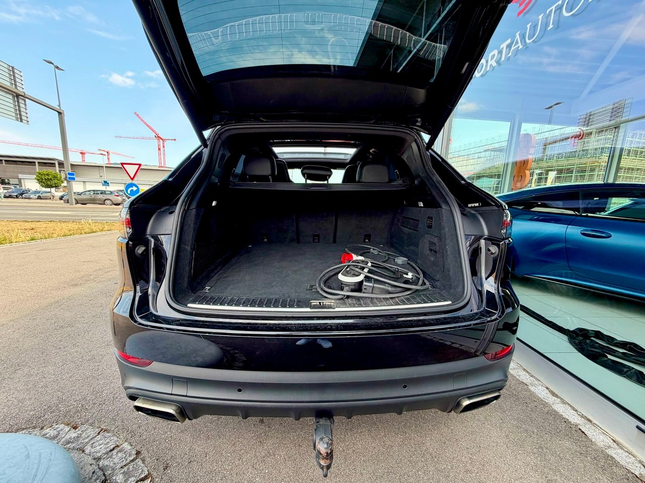 Porsche Cayenne E-Hybrid, Bild 11