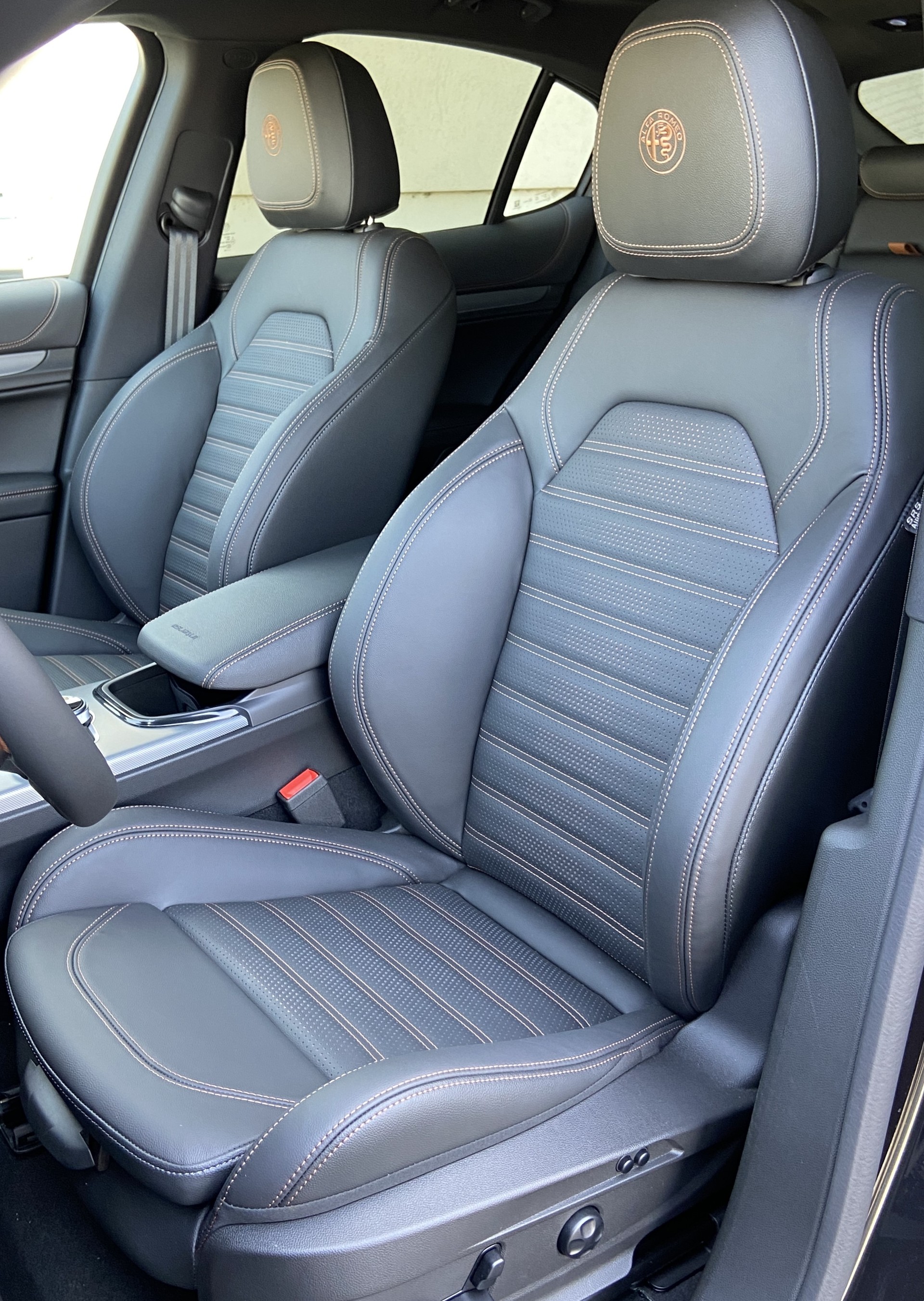 ALFA ROMEO Stelvio 2.0 Intensa Sky Q4 AT8 - 9