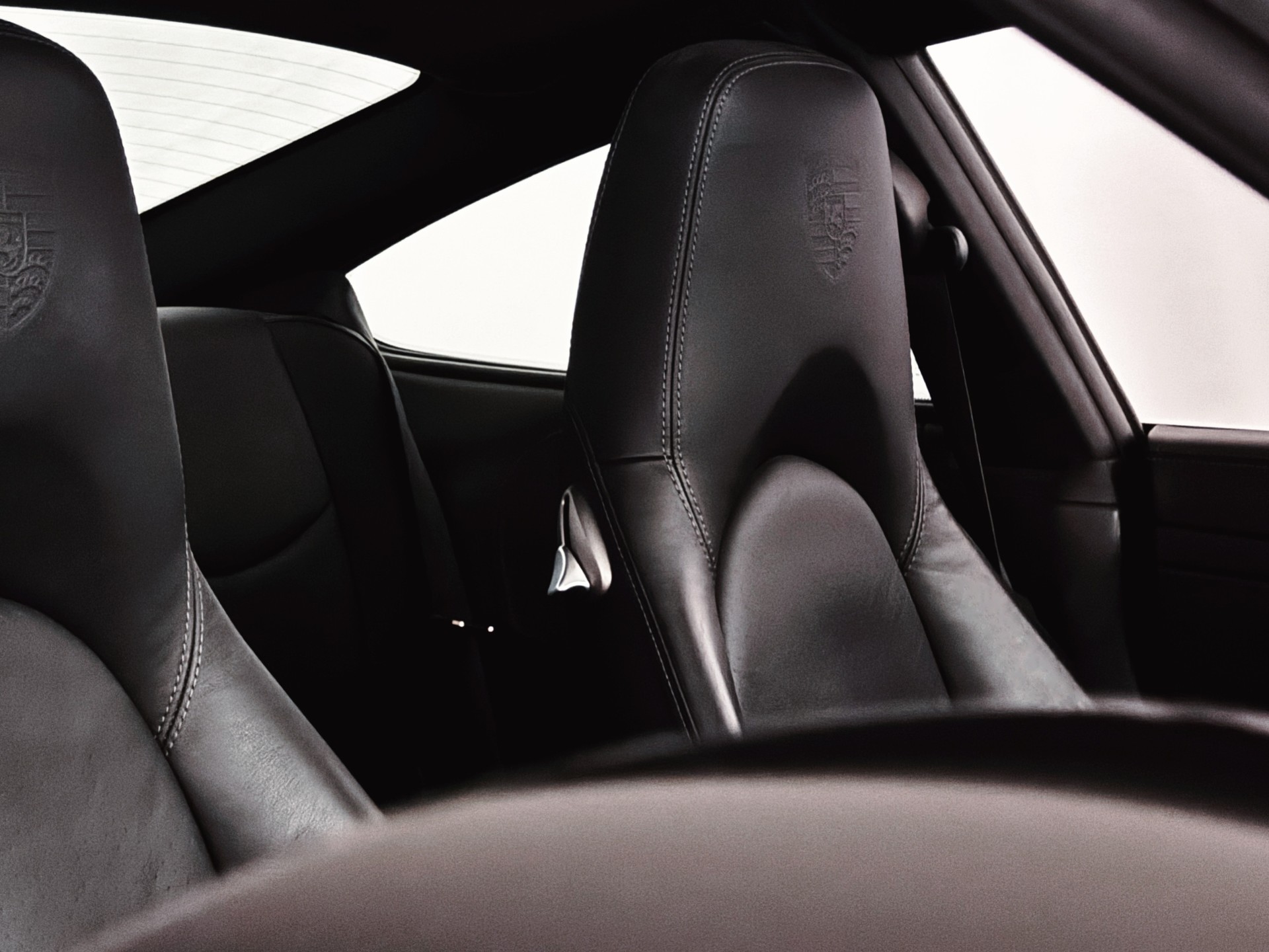 PORSCHE 911 Carrera 4S - 22