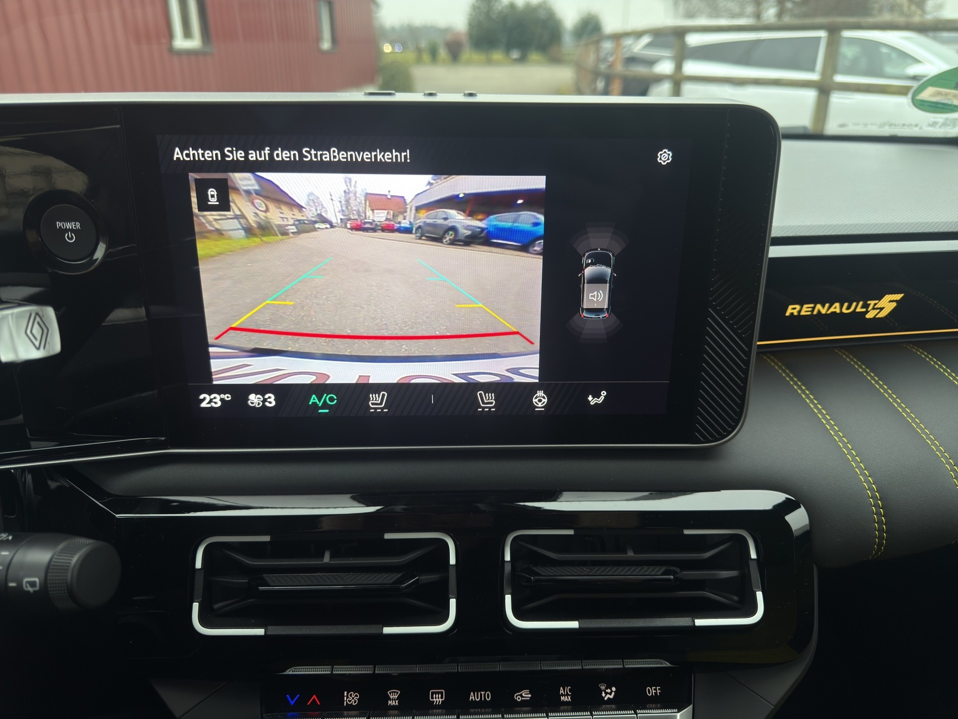 RENAULT R5 E-Tech Comfort Range iconic five - 24