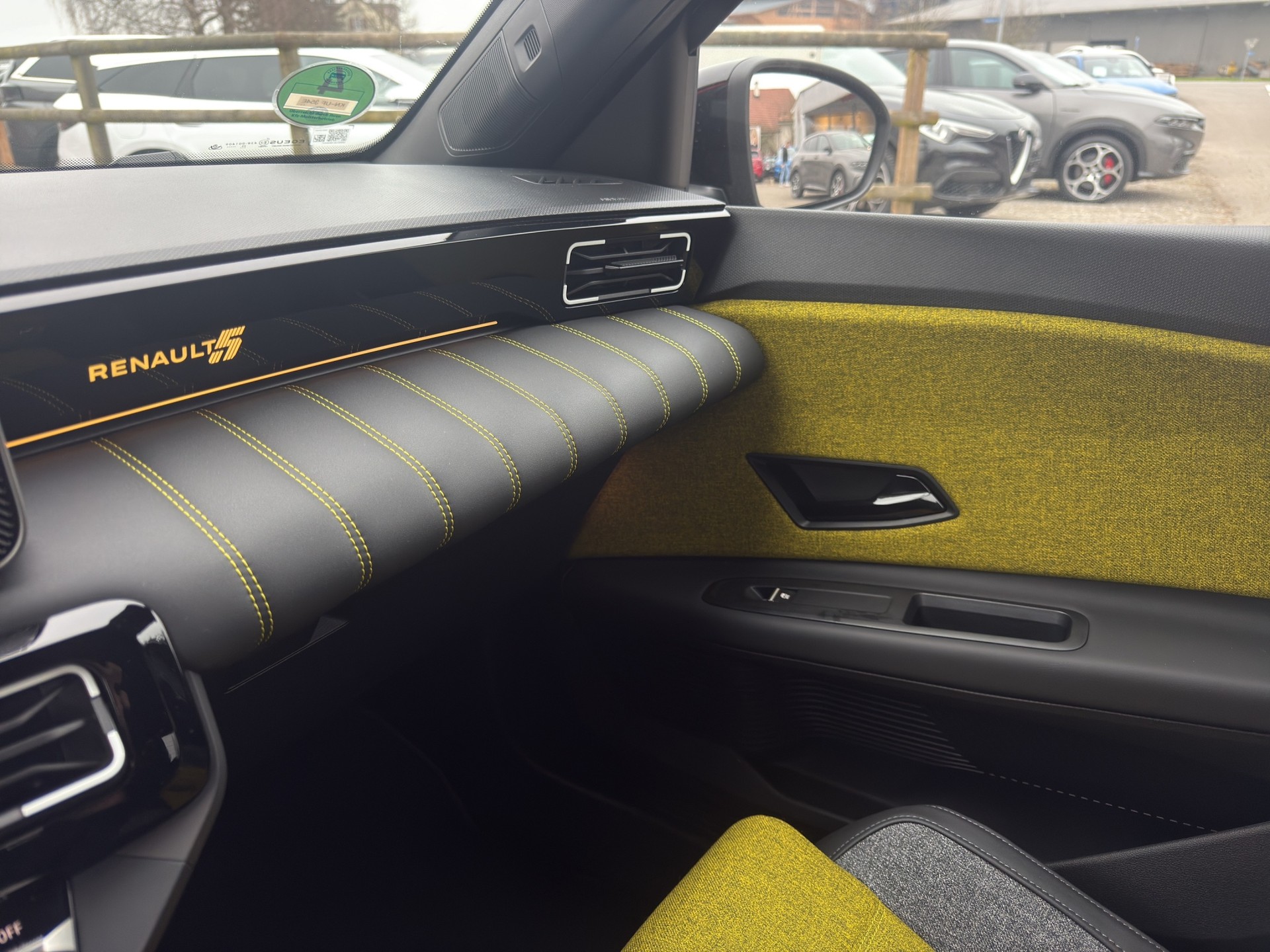 RENAULT R5 E-Tech Comfort Range iconic five - 25