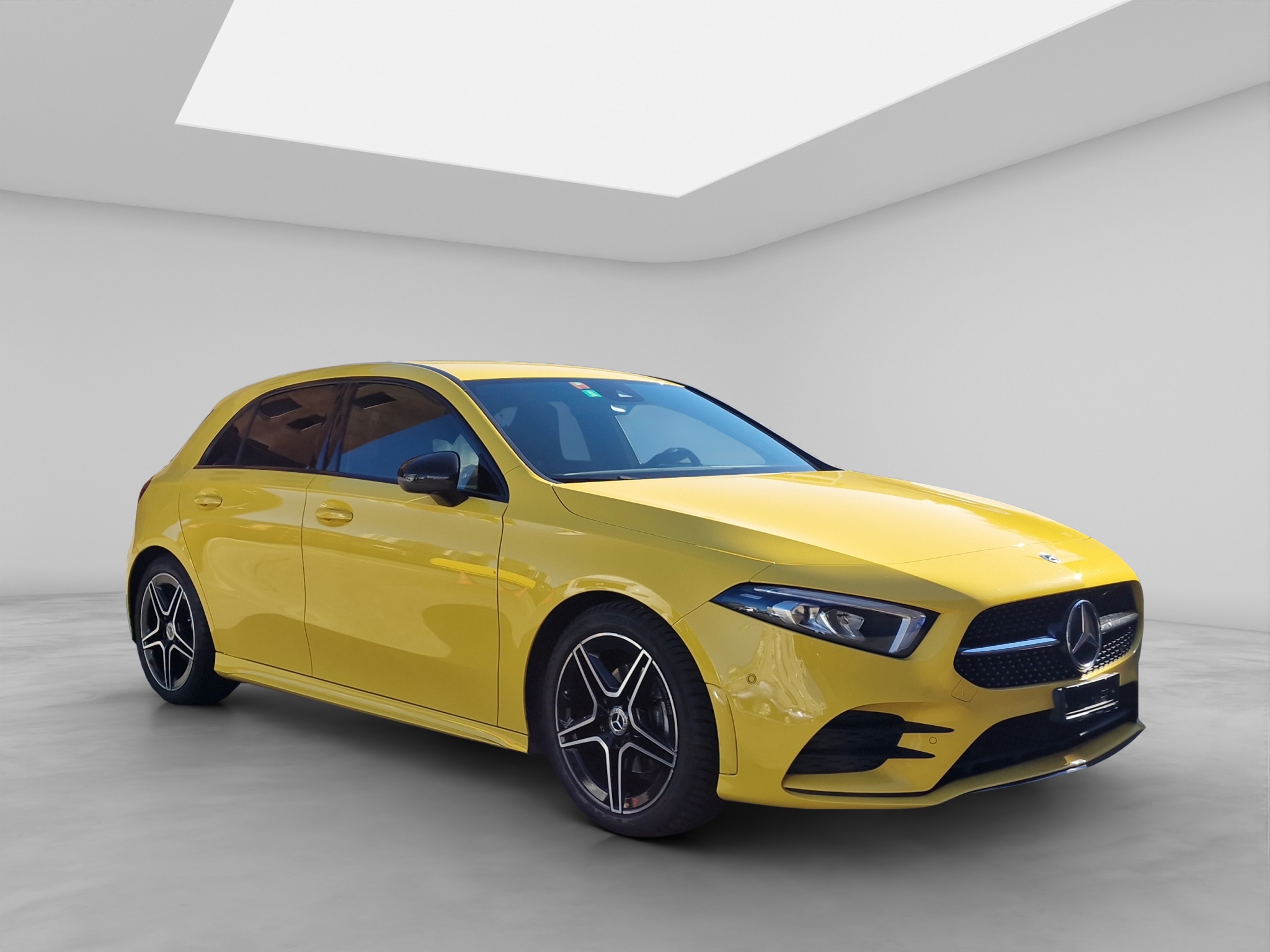 MERCEDES-BENZ A 180 8