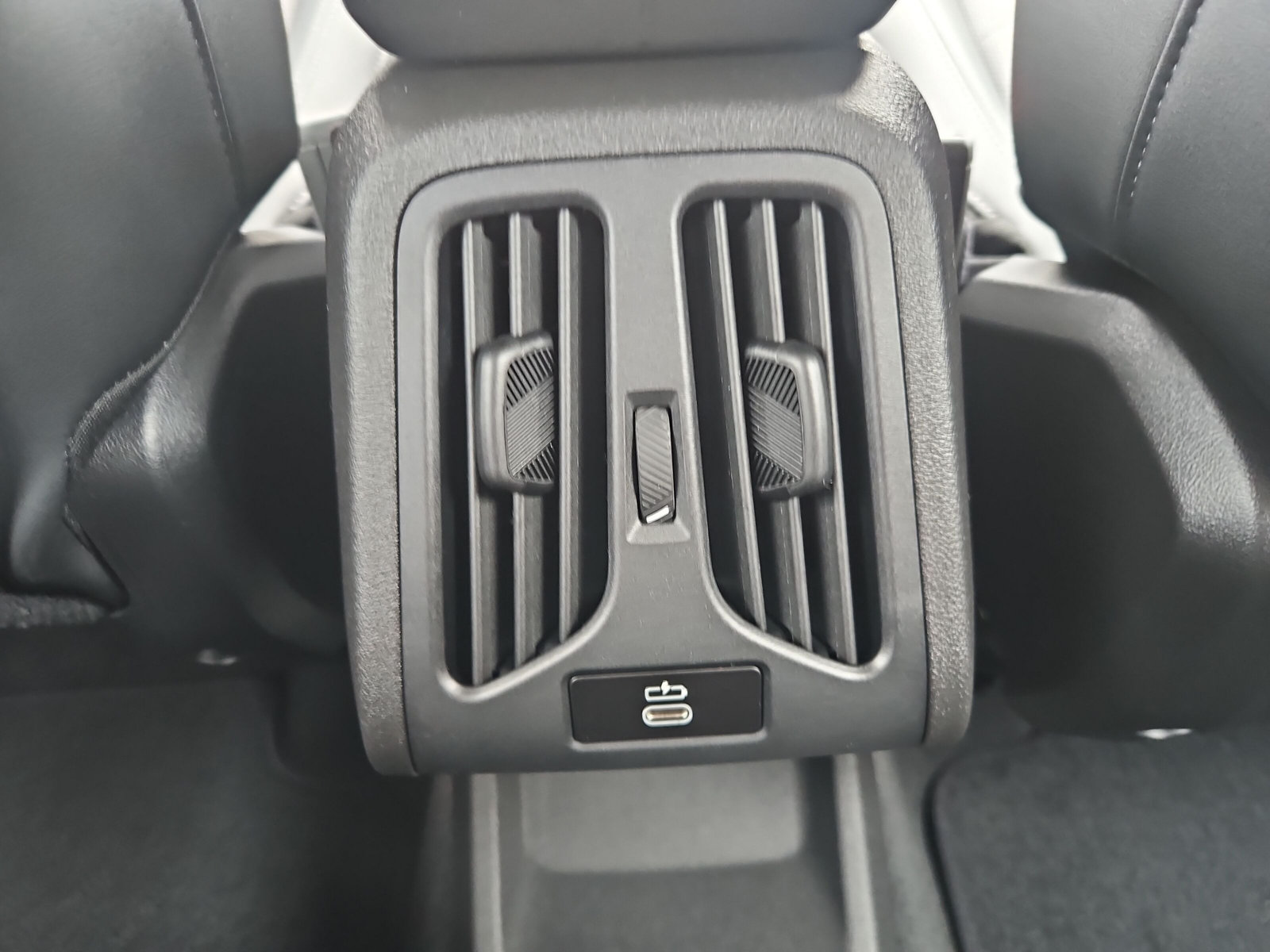 BMW X1 sDrive 18i - 14