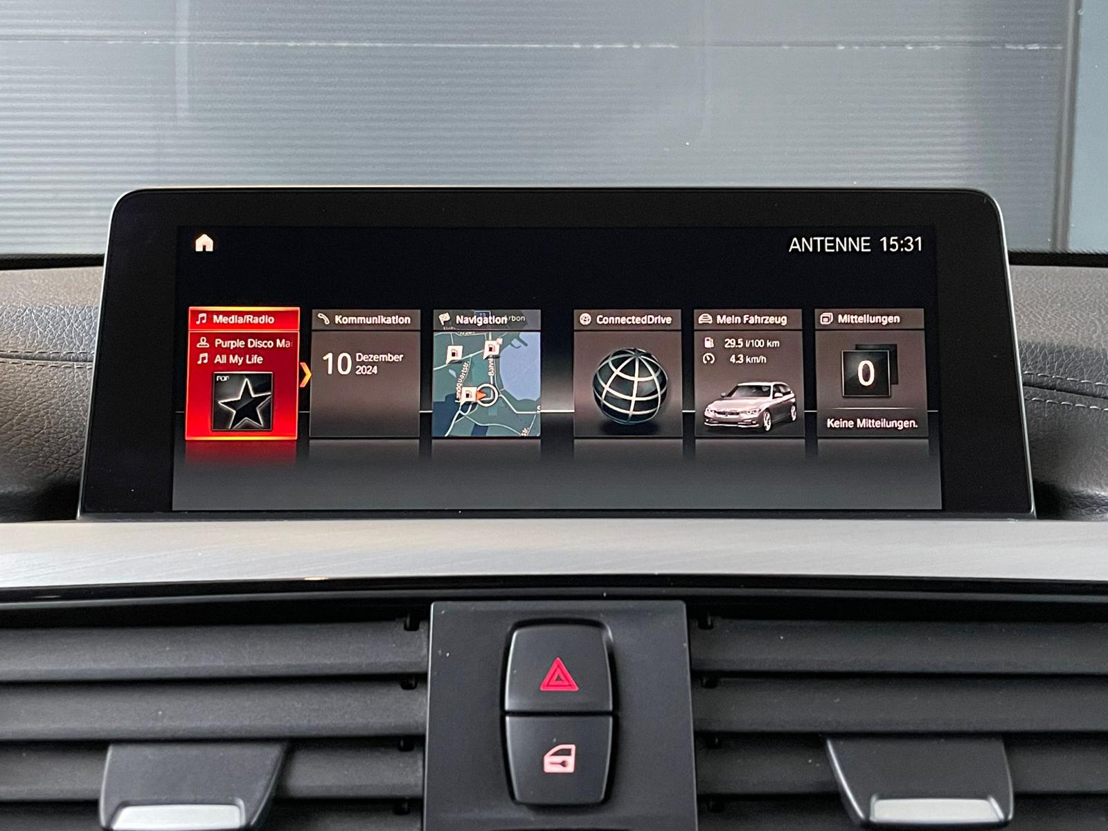 BMW 335d xDrive SAG Touring-12