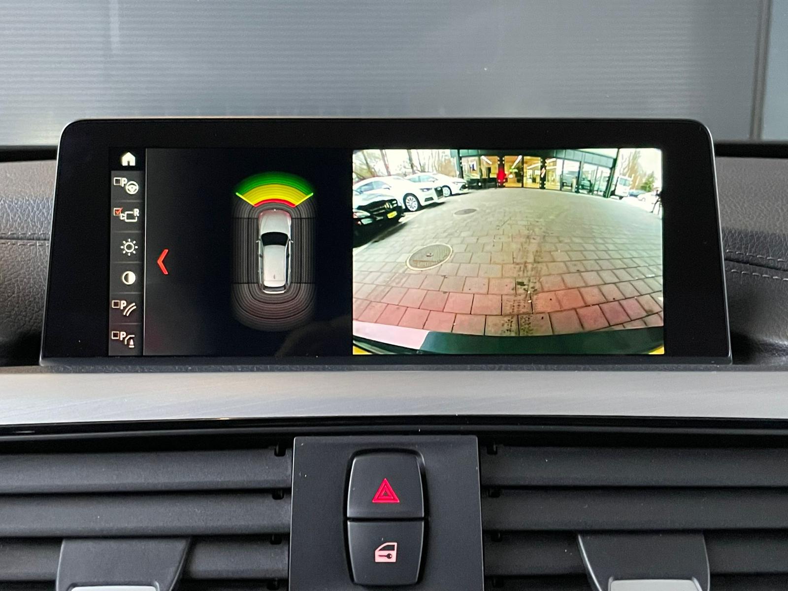 BMW 335d xDrive SAG Touring-10