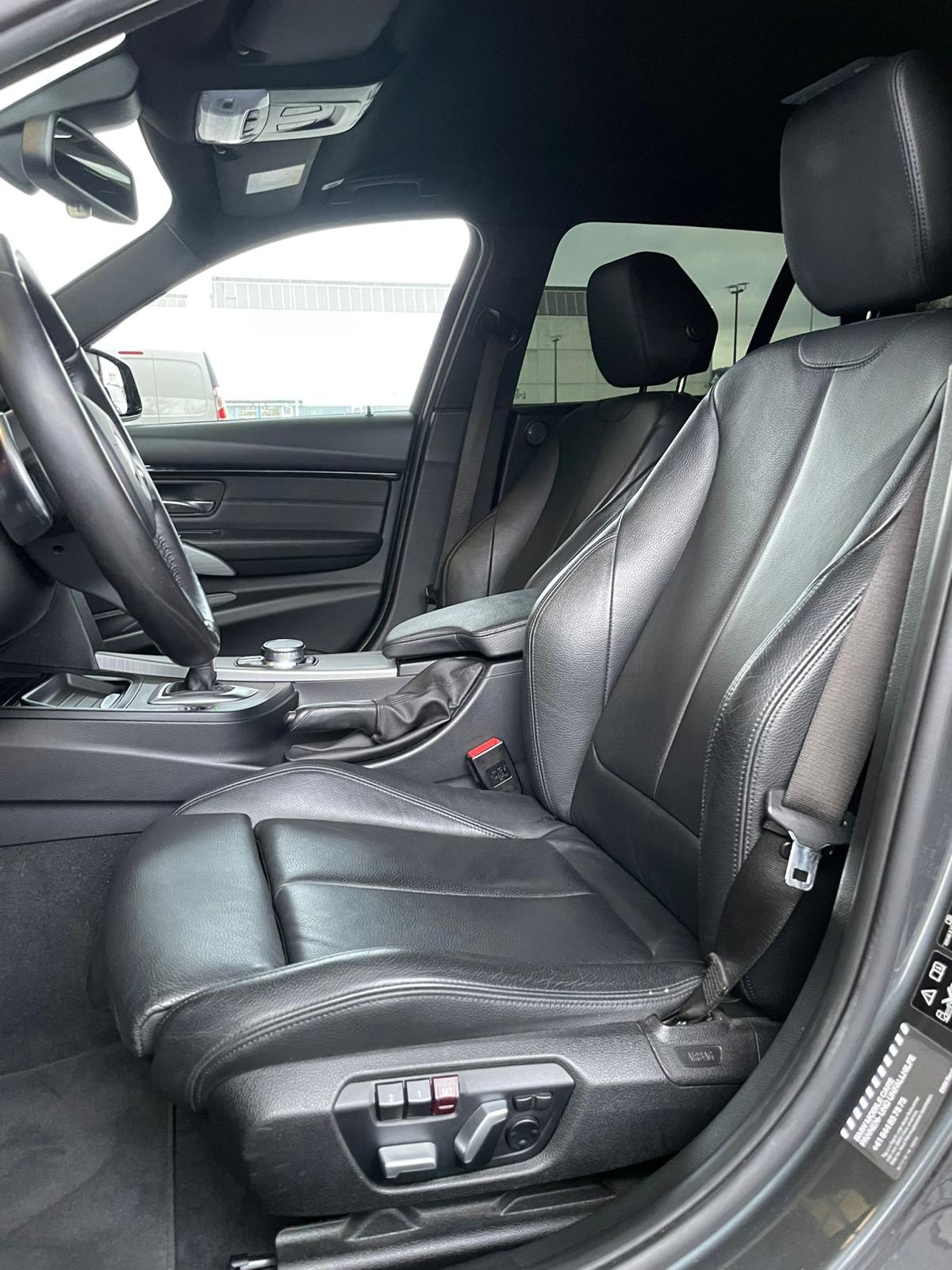 BMW 335d xDrive SAG Touring-5