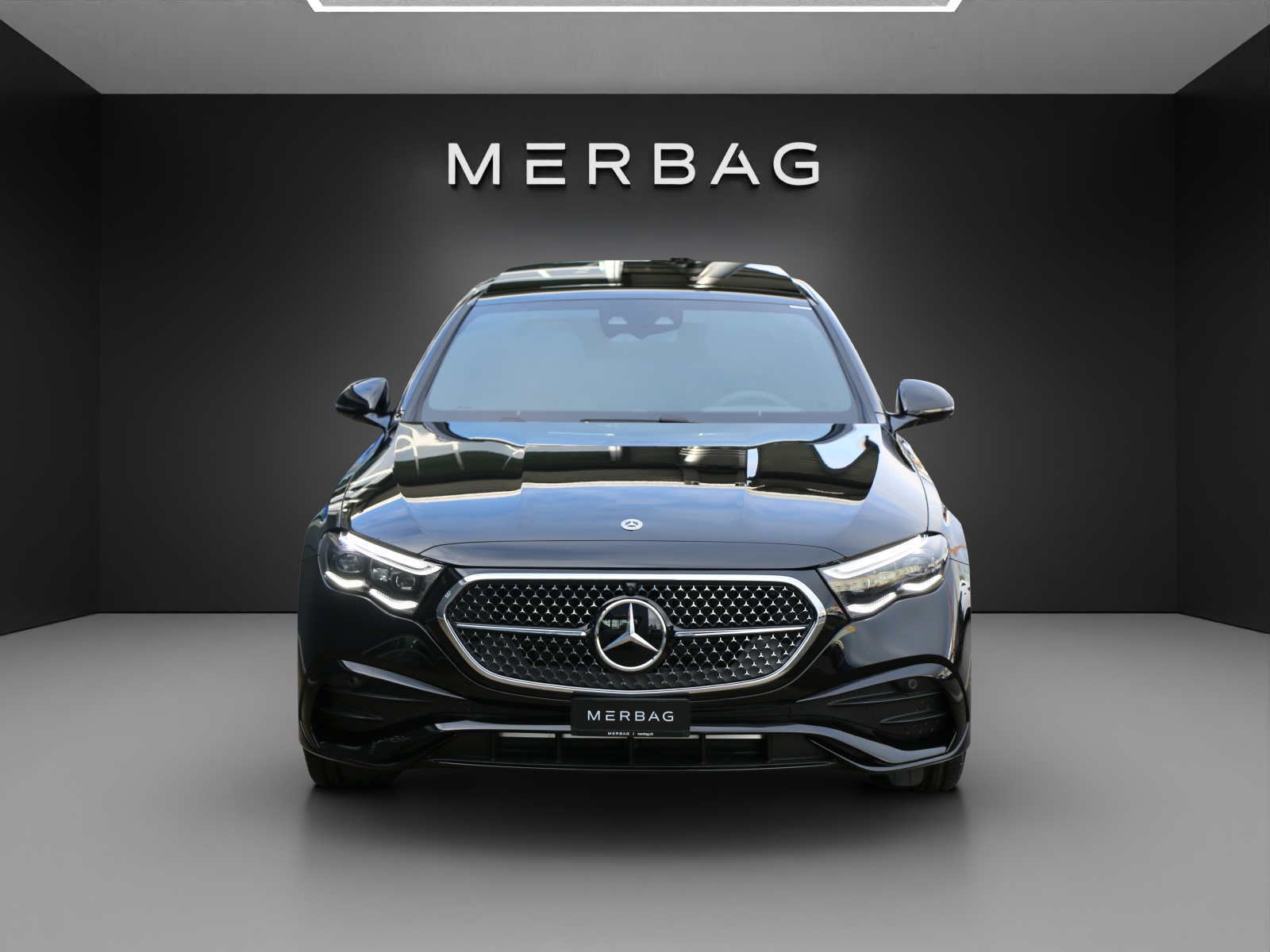 MERCEDES-BENZ E 400 e 4Matic 9G-Tronic - 15