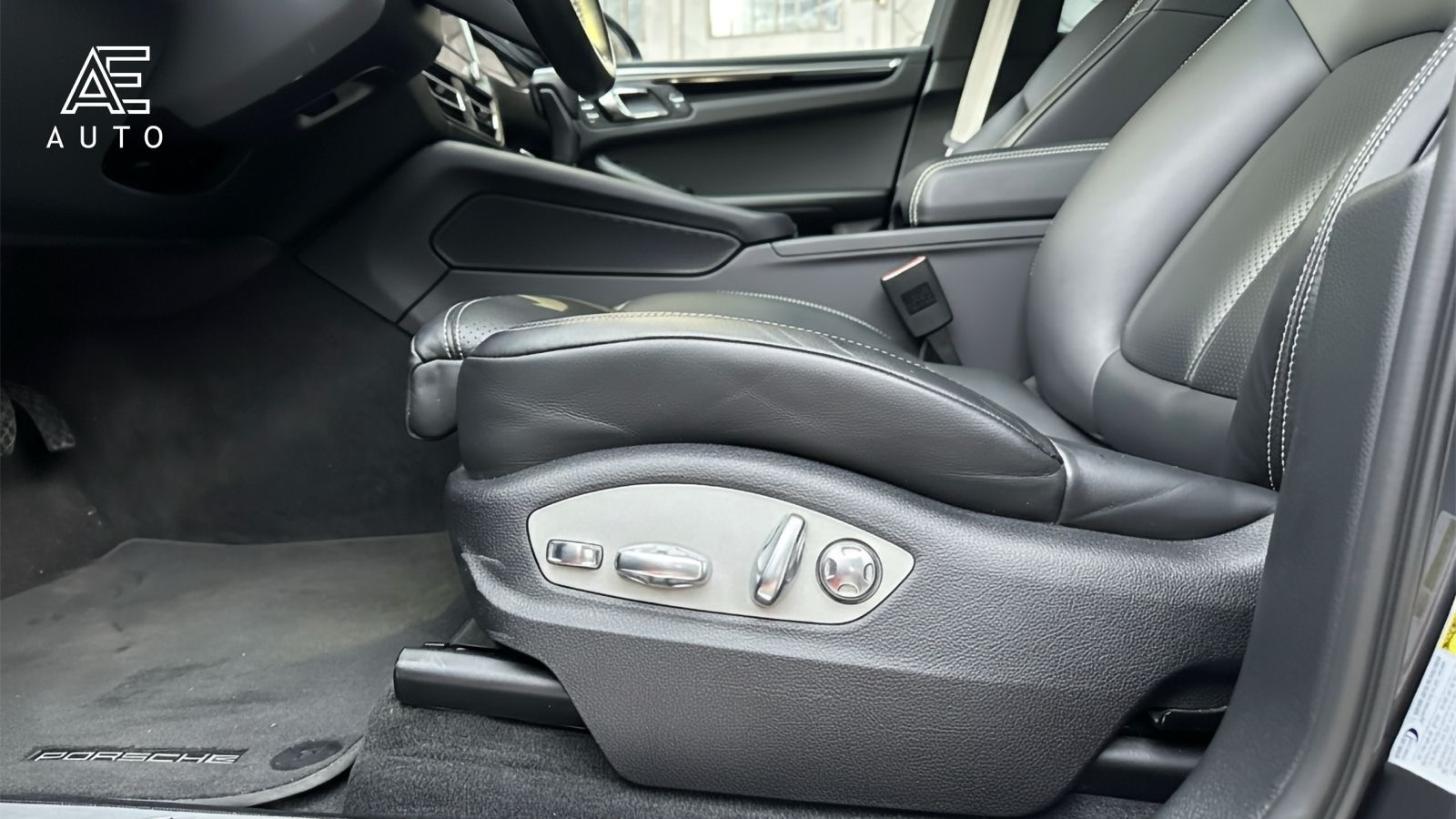 PORSCHE Macan S PDK - 10