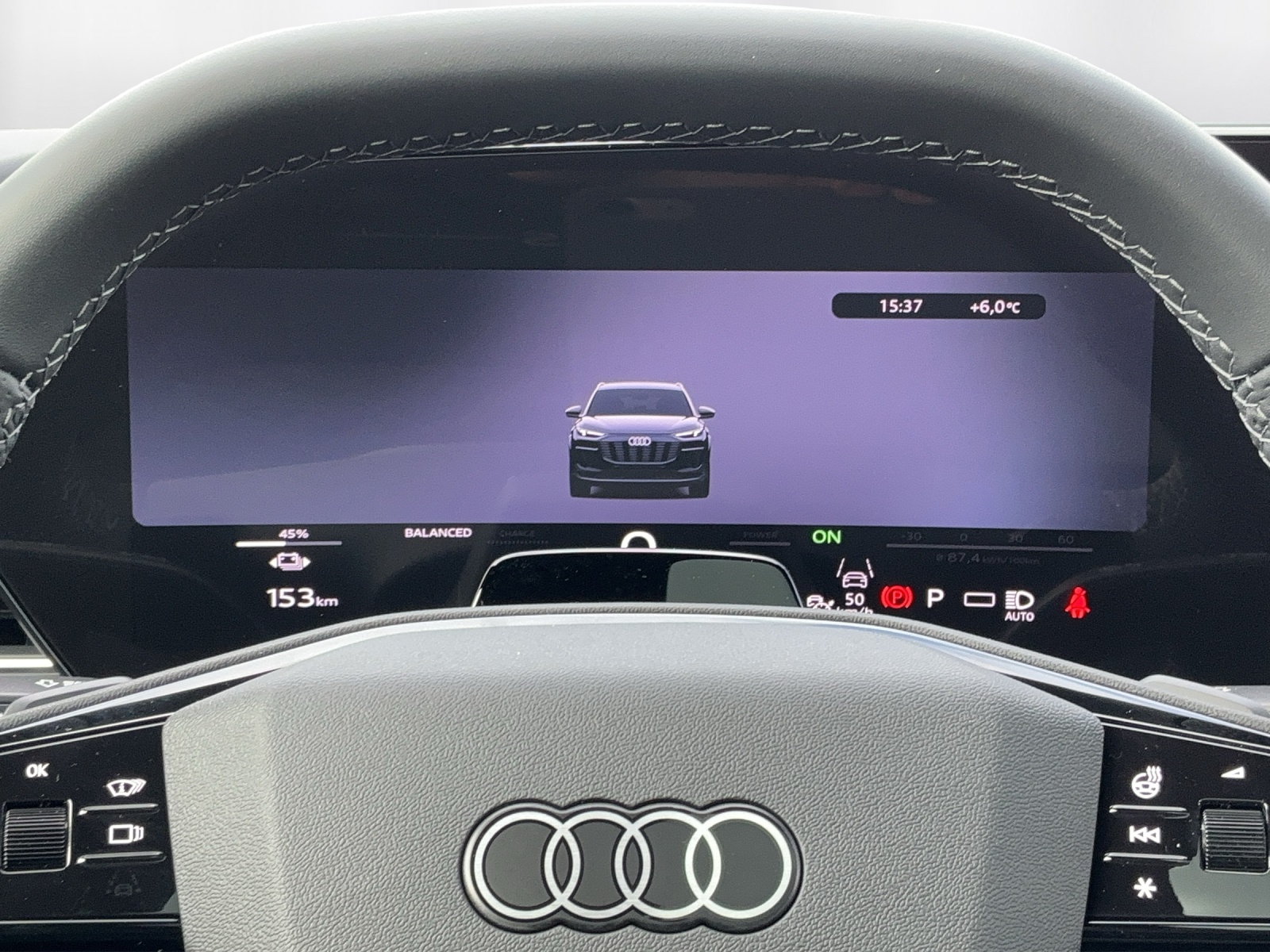 AUDI Q6 e-tron quattro - 8