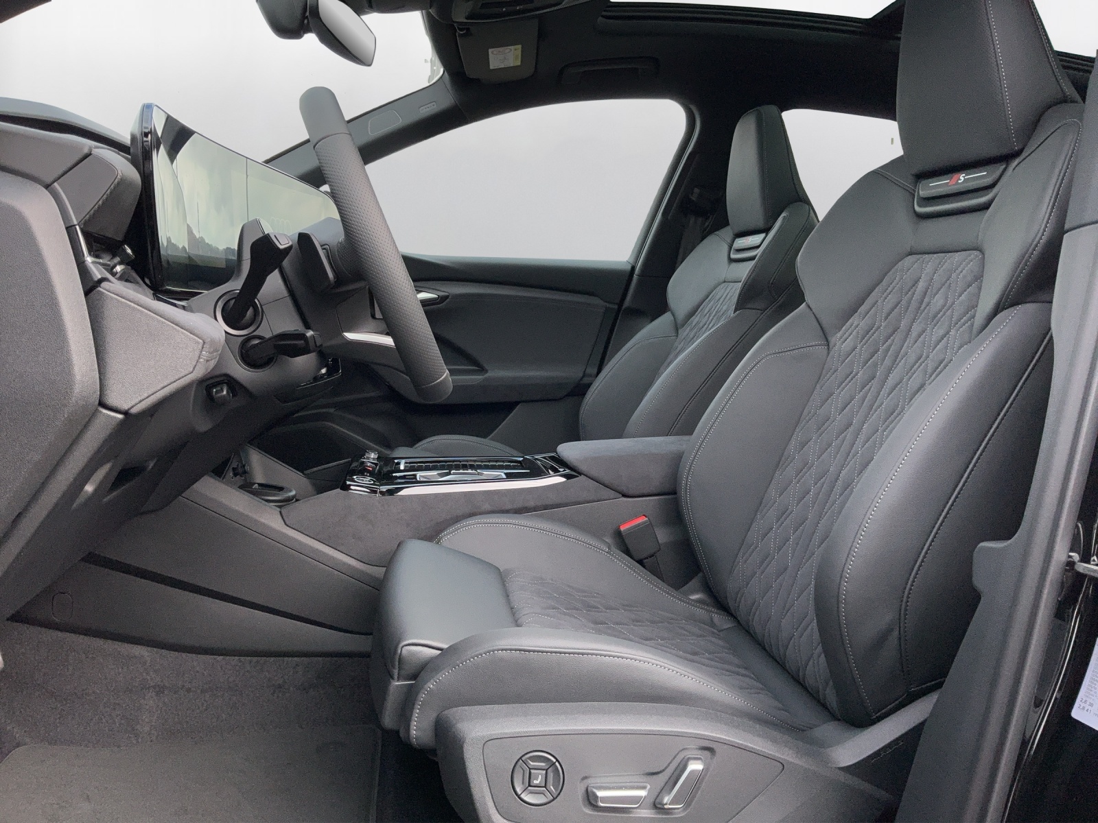 AUDI Q6 e-tron quattro - 10