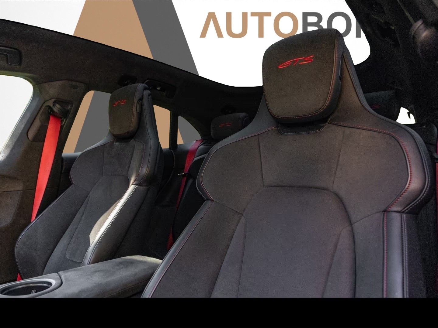 PORSCHE Taycan Sport Turismo GTS - 29