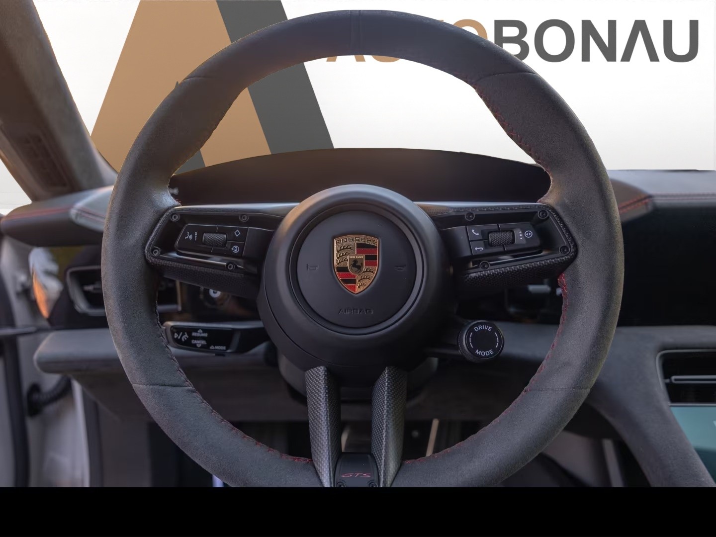 PORSCHE Taycan Sport Turismo GTS - 26