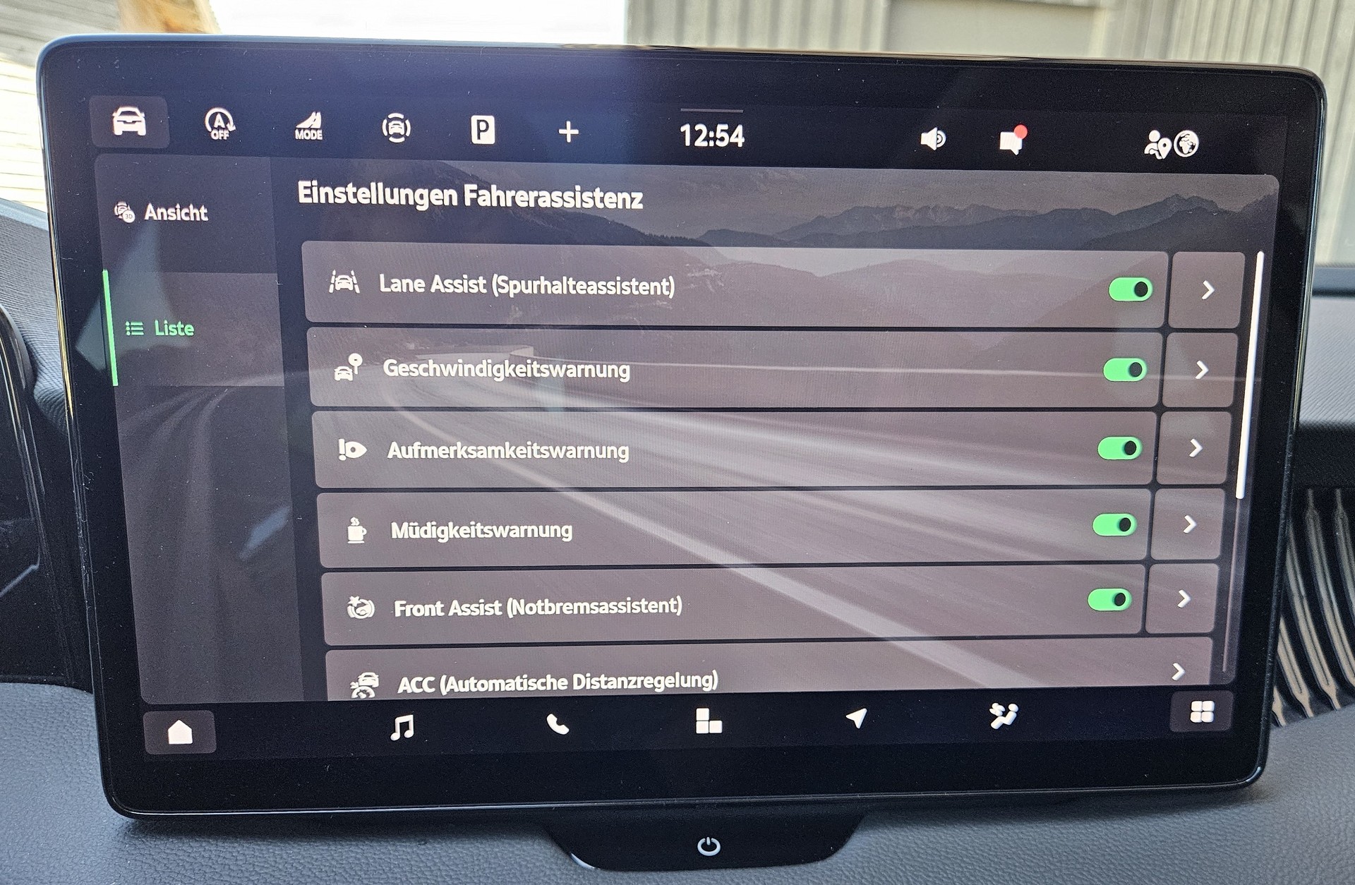 SKODA Superb Combi 2.0 TDi L&K 4x4 DSG mit Anhängerkupplung - 22