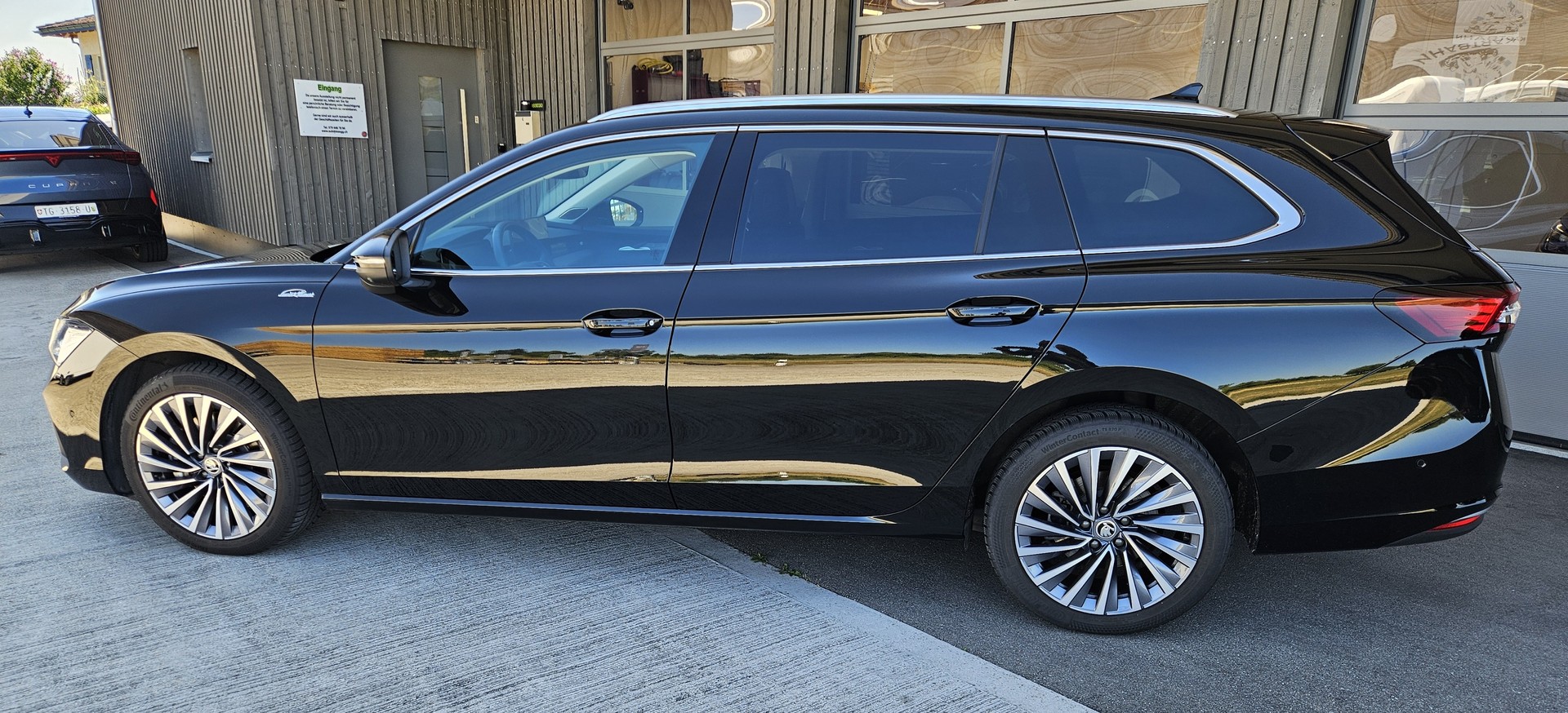 SKODA Superb Combi 2.0 TDi L&K 4x4 DSG mit Anhängerkupplung - 4